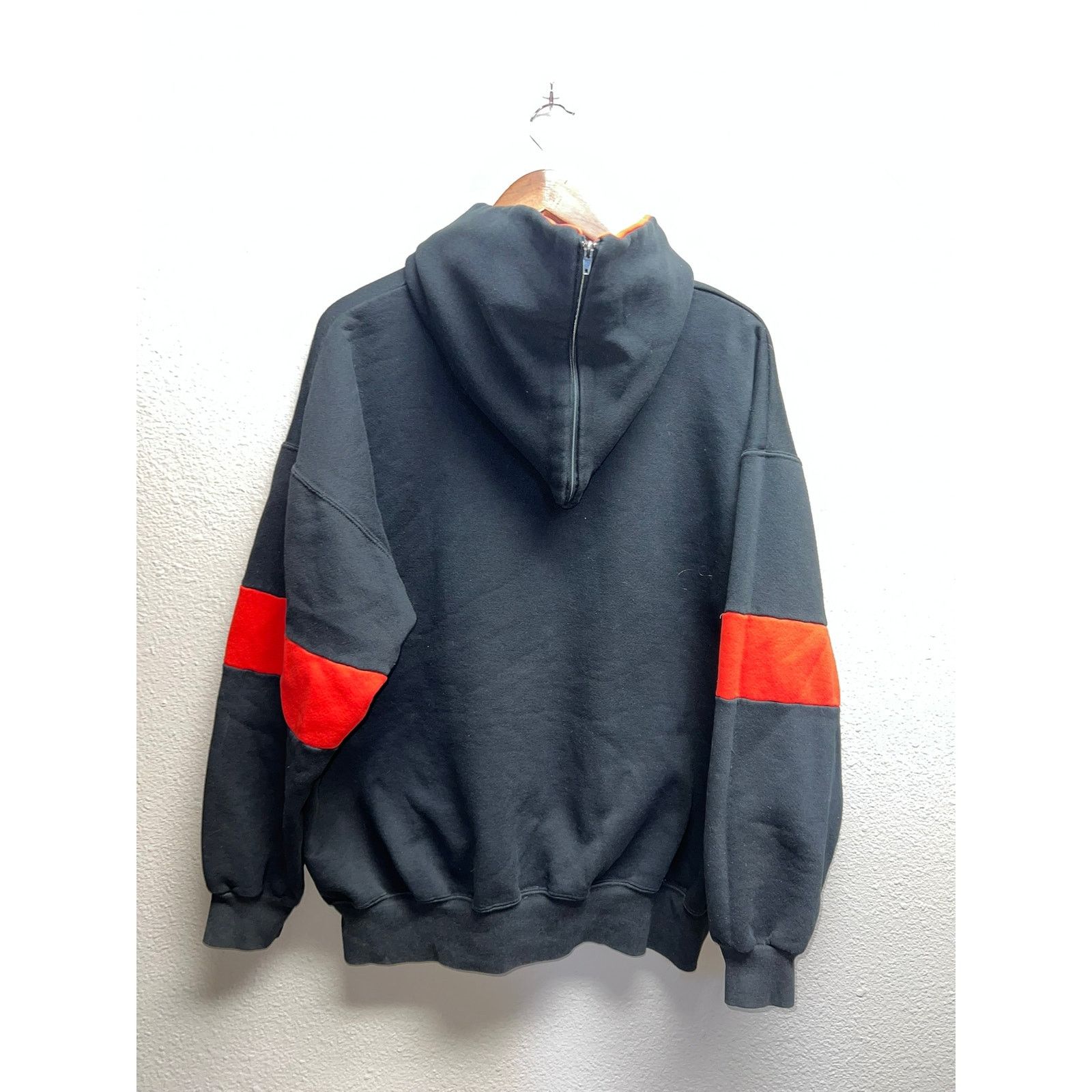 Vintage Vintage Texas Tech Hoodie Black Red TT University 80s VTG XL Size US XL / EU 56 / 4 - 10 Thumbnail