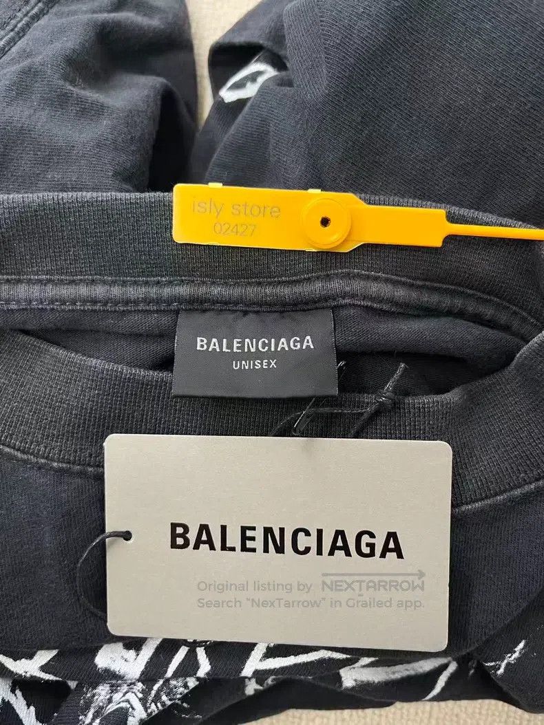 Balenciaga Balenciaga Letter Print Round Neck Long Sleeve T-Shirt Size US L / EU 52-54 / 3 - 4 Thumbnail
