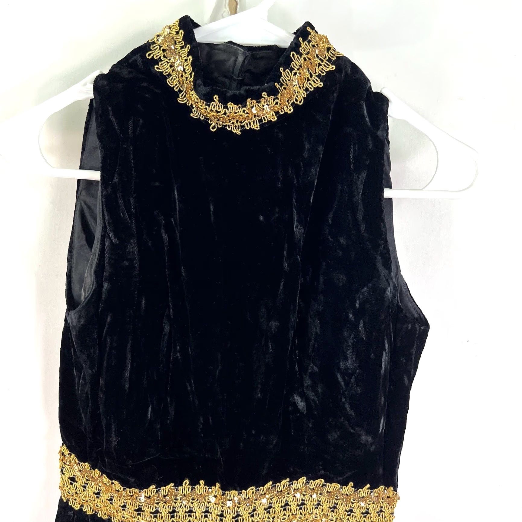 Velvet VINTAGE Groovy Black 70's SZ 9 Jumpsuit Thick Polyester Velvet Metallic Black Gold Surporo Clubwear Jumper Adult Regular Black 1970s Disco Mens Size 24" / US 00 / IT 34 - 2 Thumbnail