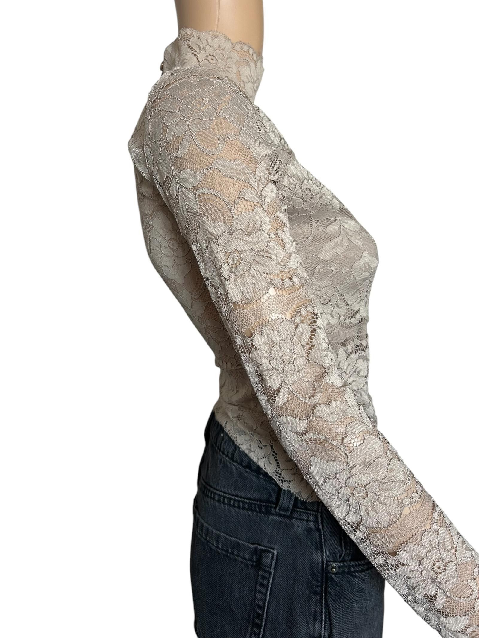 Designer Elegant Lace Mock Neck Top Size M / US 6-8 / IT 42-44 - 2 Thumbnail