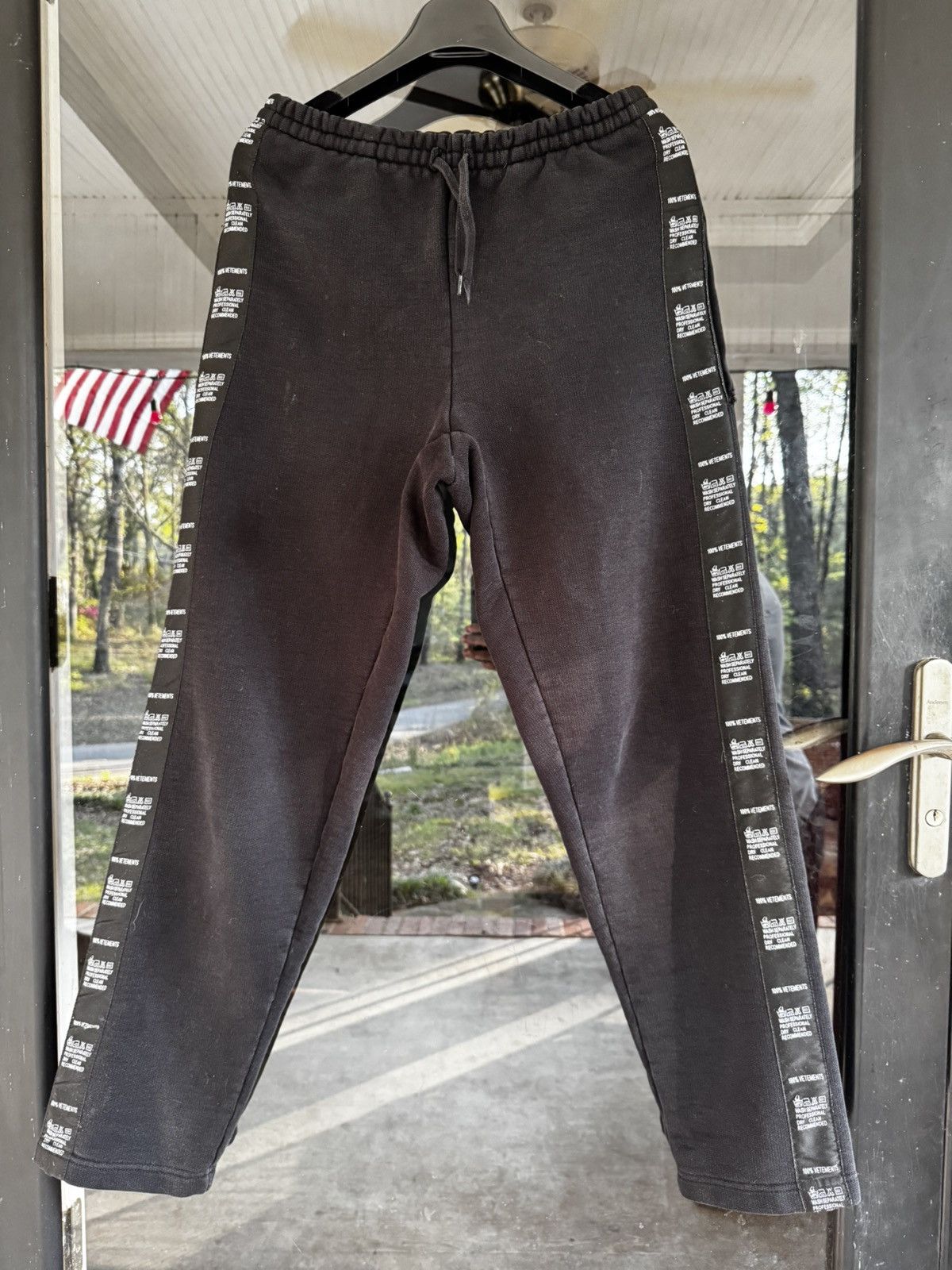 Vetements Washtag Logo Tape Black Sweatpants Size US 30 / EU 46 - 1 Thumbnail