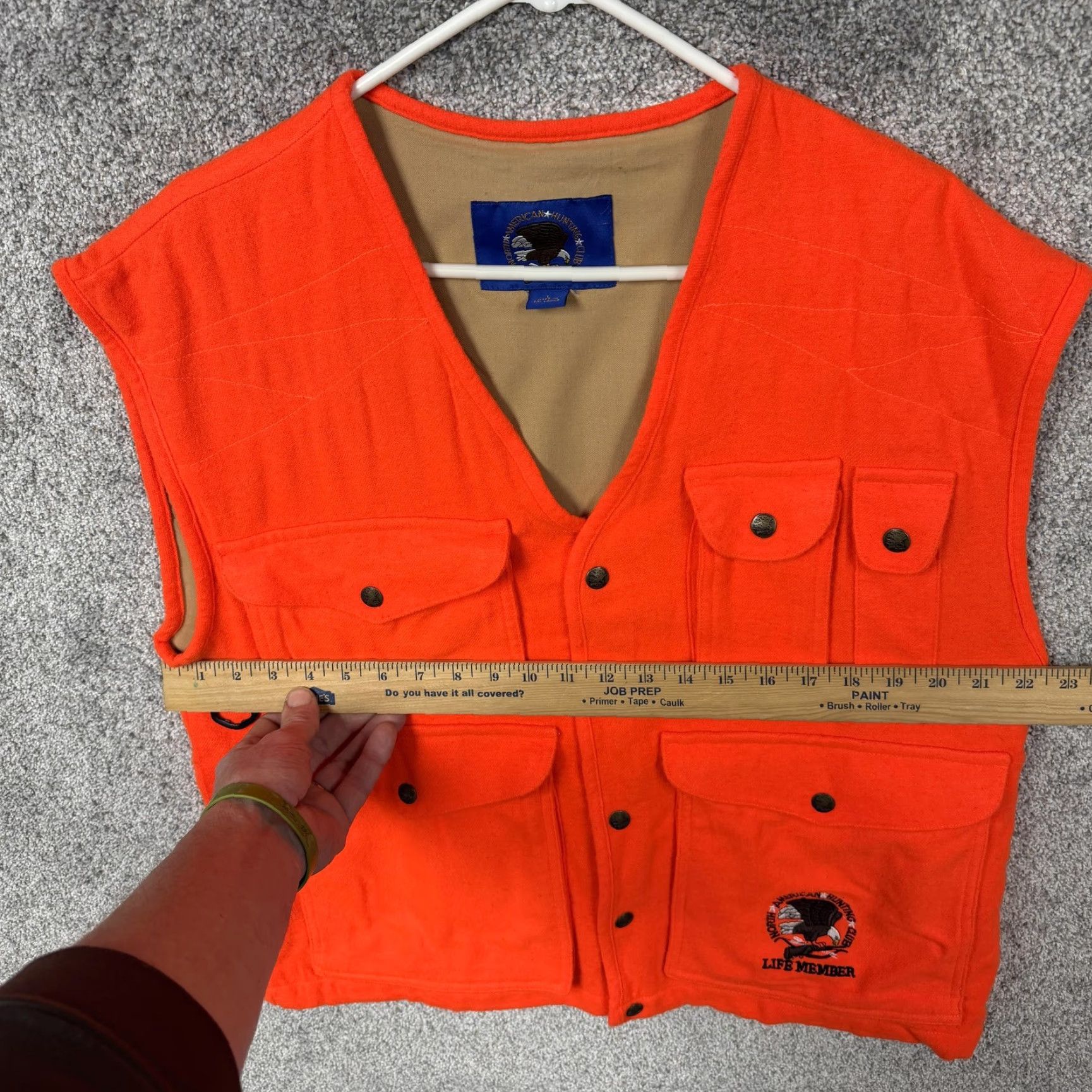 Vintage VINTAGE North American Hunting Club Life Member Vest Mens L Orange Quilted Crewneck Snap Pocketed Gamebag 00s Size US L / EU 52-54 / 3 - 4 Thumbnail