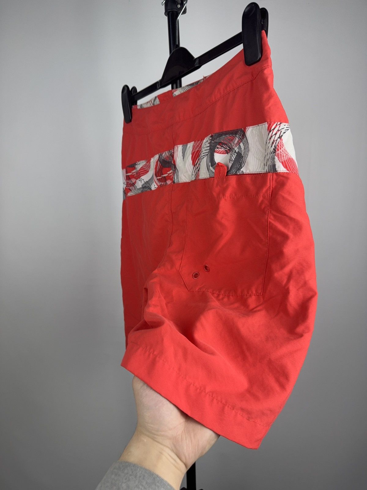 Nike 00s Vintage Nike Board Shorts Red Cargo Surf Y2K Size 30 Size US 30 / EU 46 - 10 Thumbnail