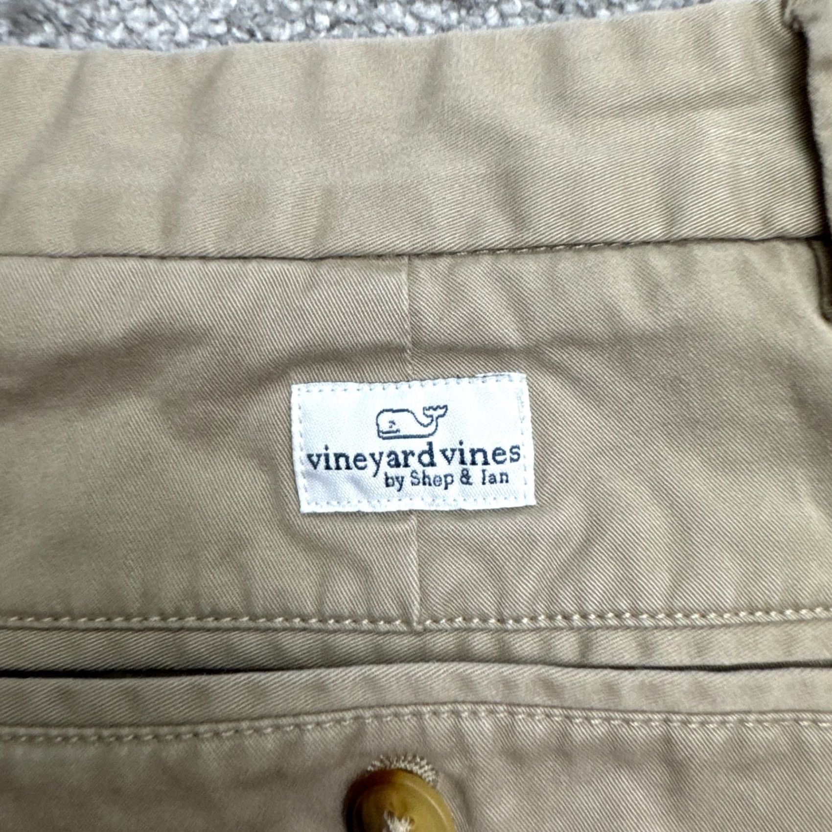 Vineyard Vines Vineyard Vines Shorts Mens 35 Khaki Brown Cotton Chino Flat Front Classic Preppy Size US 35 - 5 Thumbnail