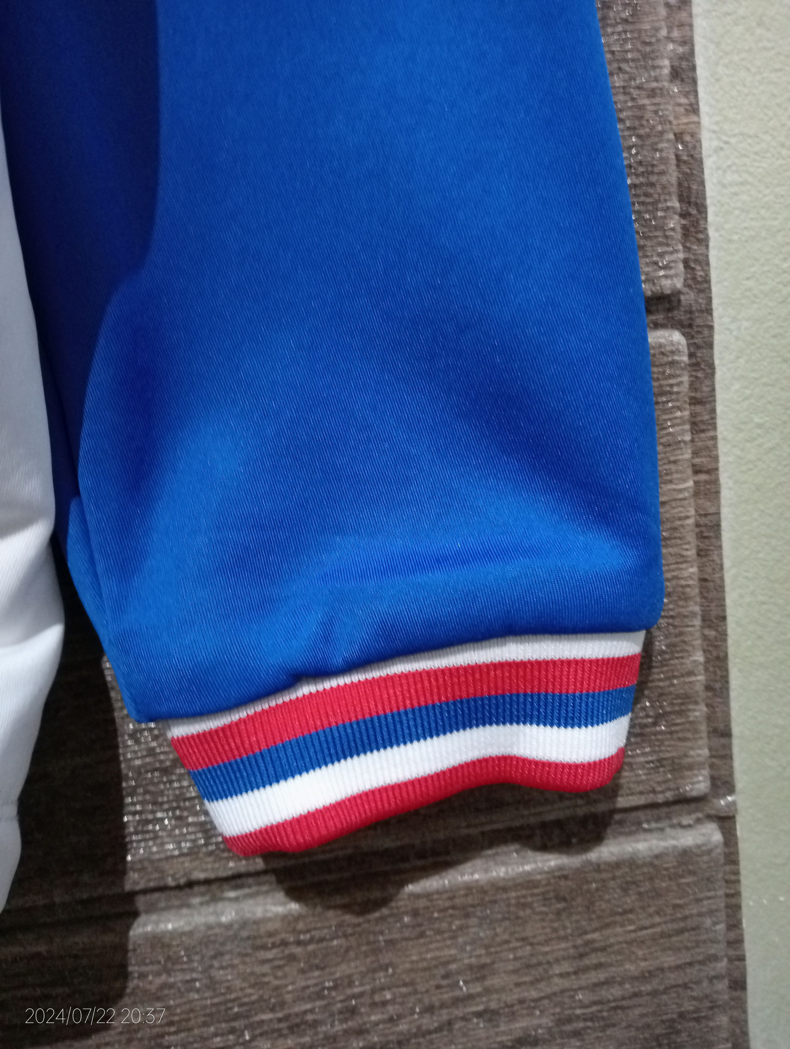 Umbro Vintage Umbro England Track Jacket Very Rare Size US L / EU 52-54 / 3 - 2 Thumbnail