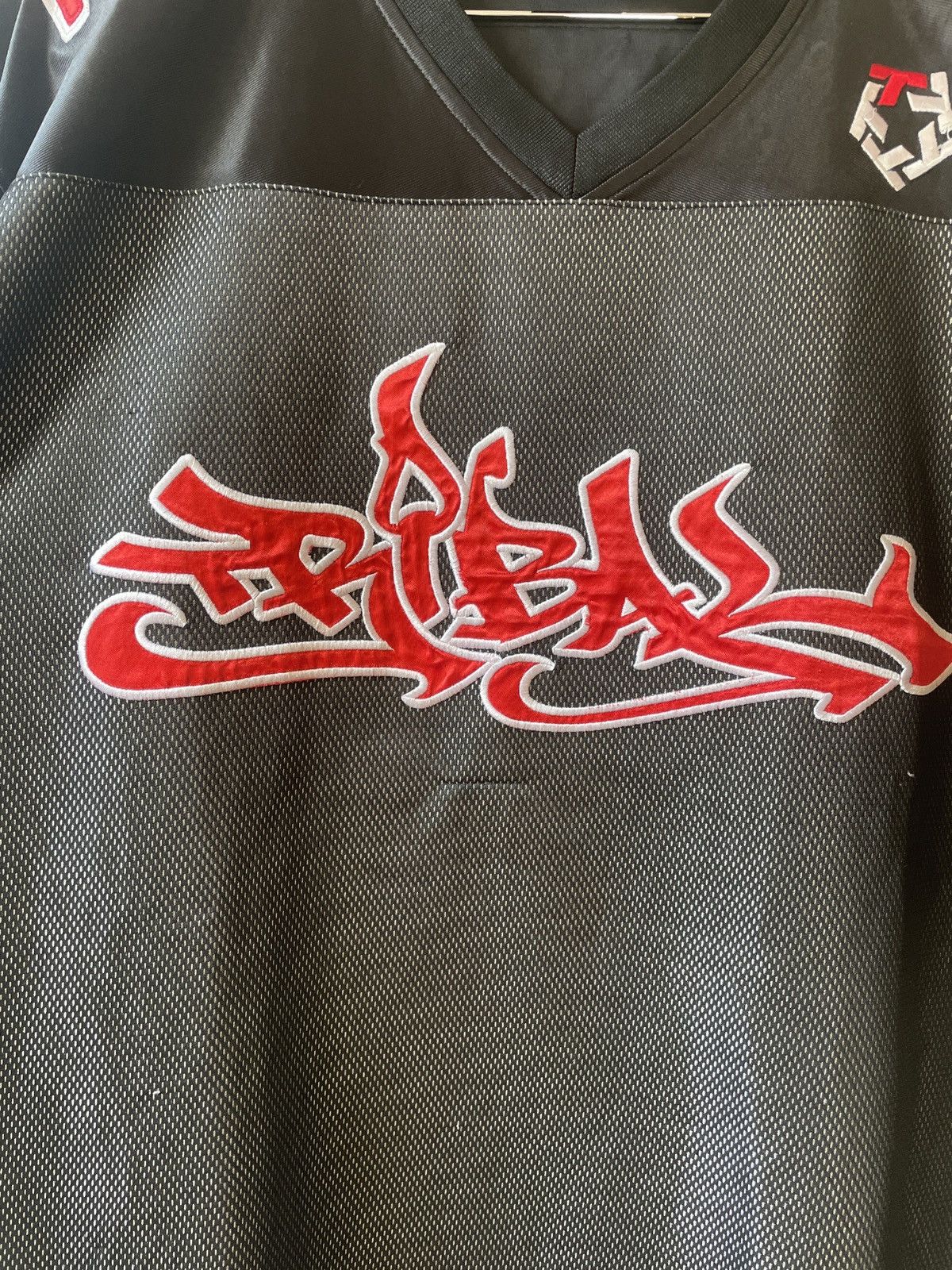 Tribal Streetwear × Vintage Tribal gear vintage Jersey Size US L / EU 52-54 / 3 - 3 Thumbnail