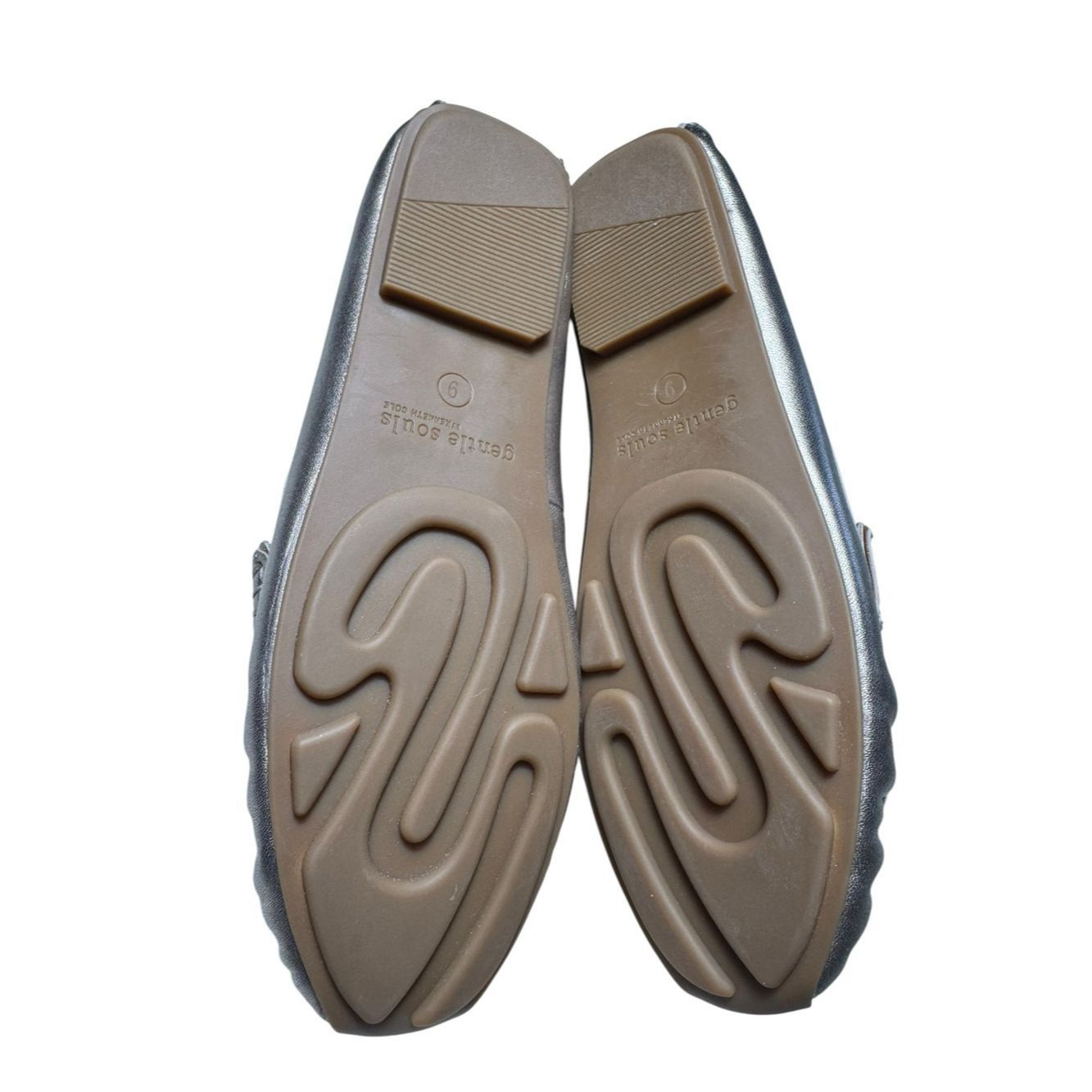 Gentle Souls NWT New $189 Gentle Souls by Kenneth Cole Madison Loafer Fl Size US 9 / IT 39 - 6 Thumbnail