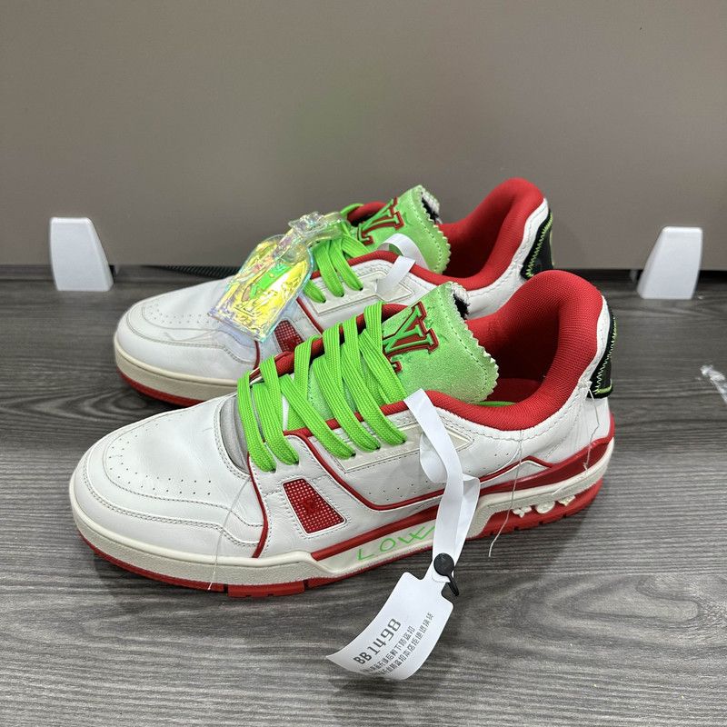 Louis Vuitton Louis Vuitton Trainer Low Top Fashion Sneakers 0079 Size US 8.5 / EU 41-42 - 1 Thumbnail