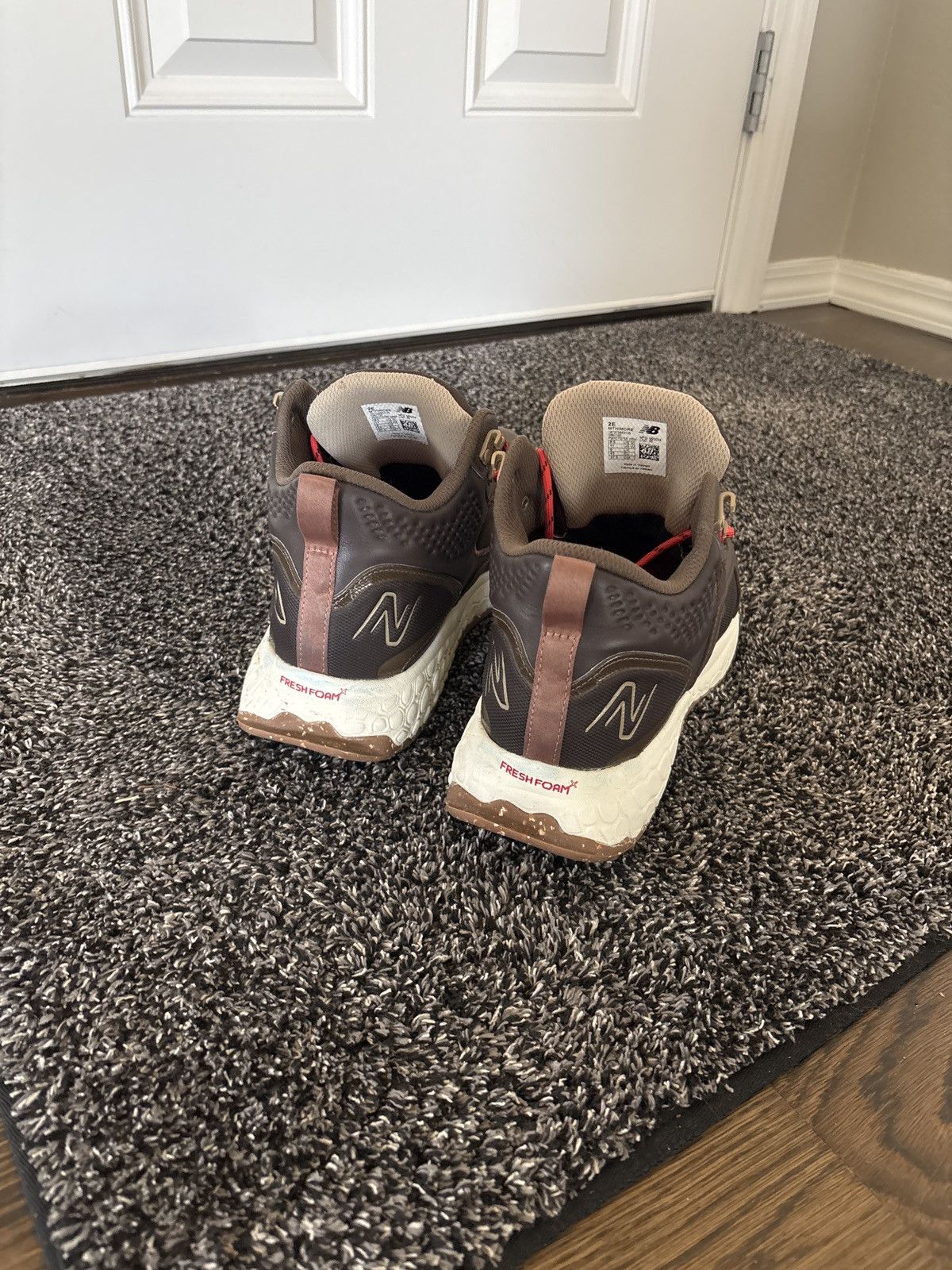 New Balance New Balance Boots Size US 9.5 / EU 42-43 - 2 Thumbnail