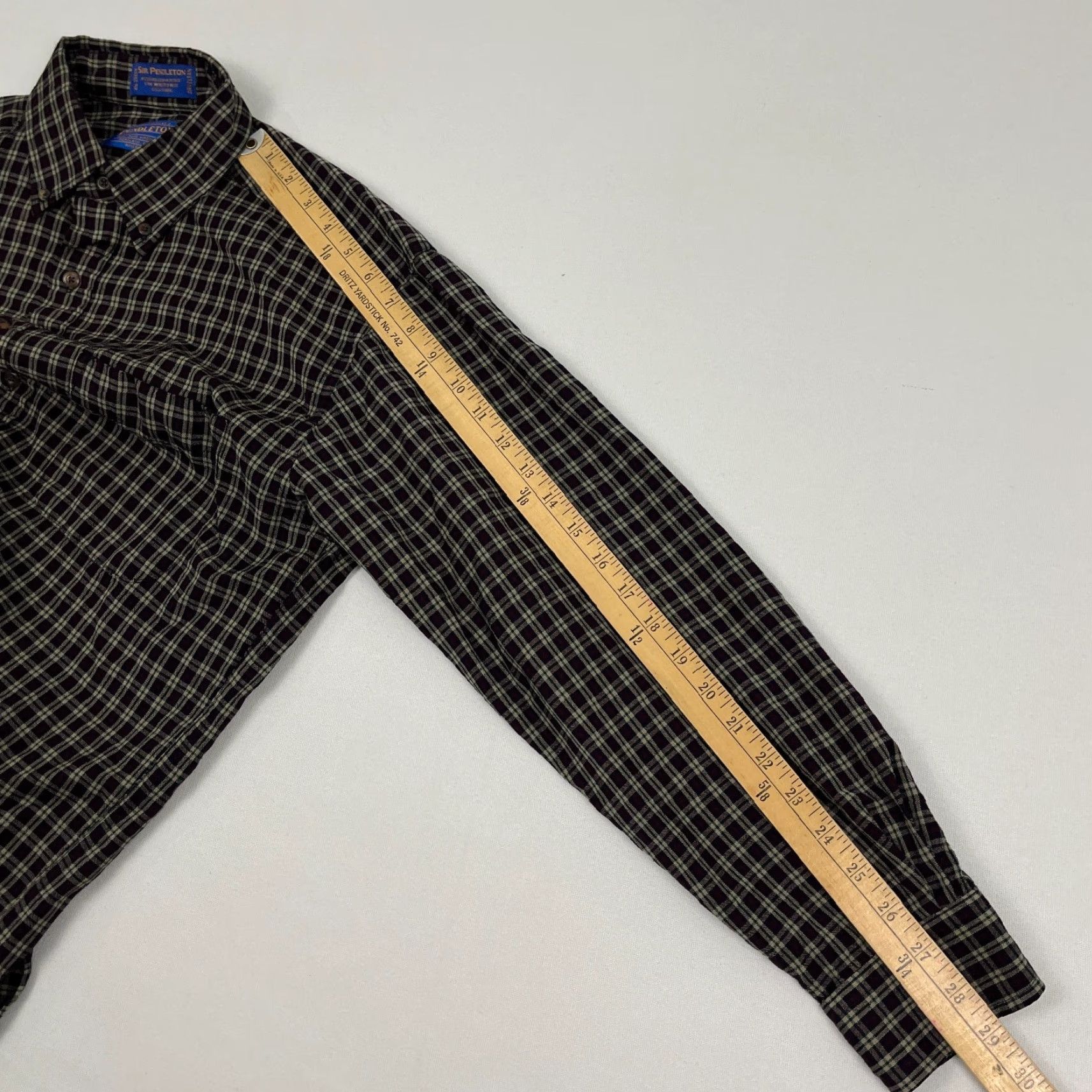 Pendleton VINTAGE Pendleton Shirt Mens M Wool Flannel Red Plaid Button-Down Size US M / EU 48-50 / 2 - 7 Thumbnail