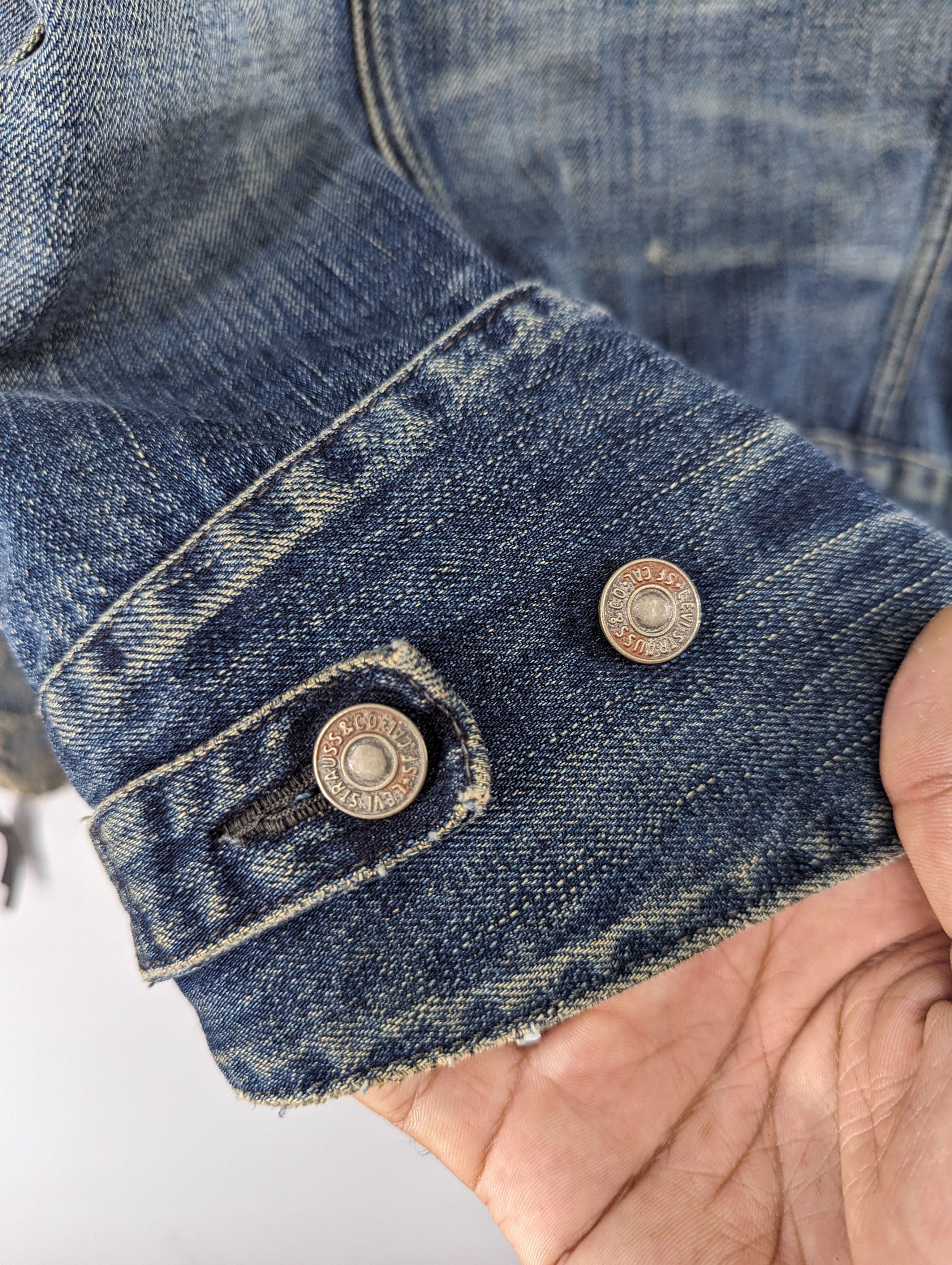 Levi's Vintage Levis Dirty Blue Distressed Denim Jacket Size US M / EU 48-50 / 2 - 20 Thumbnail
