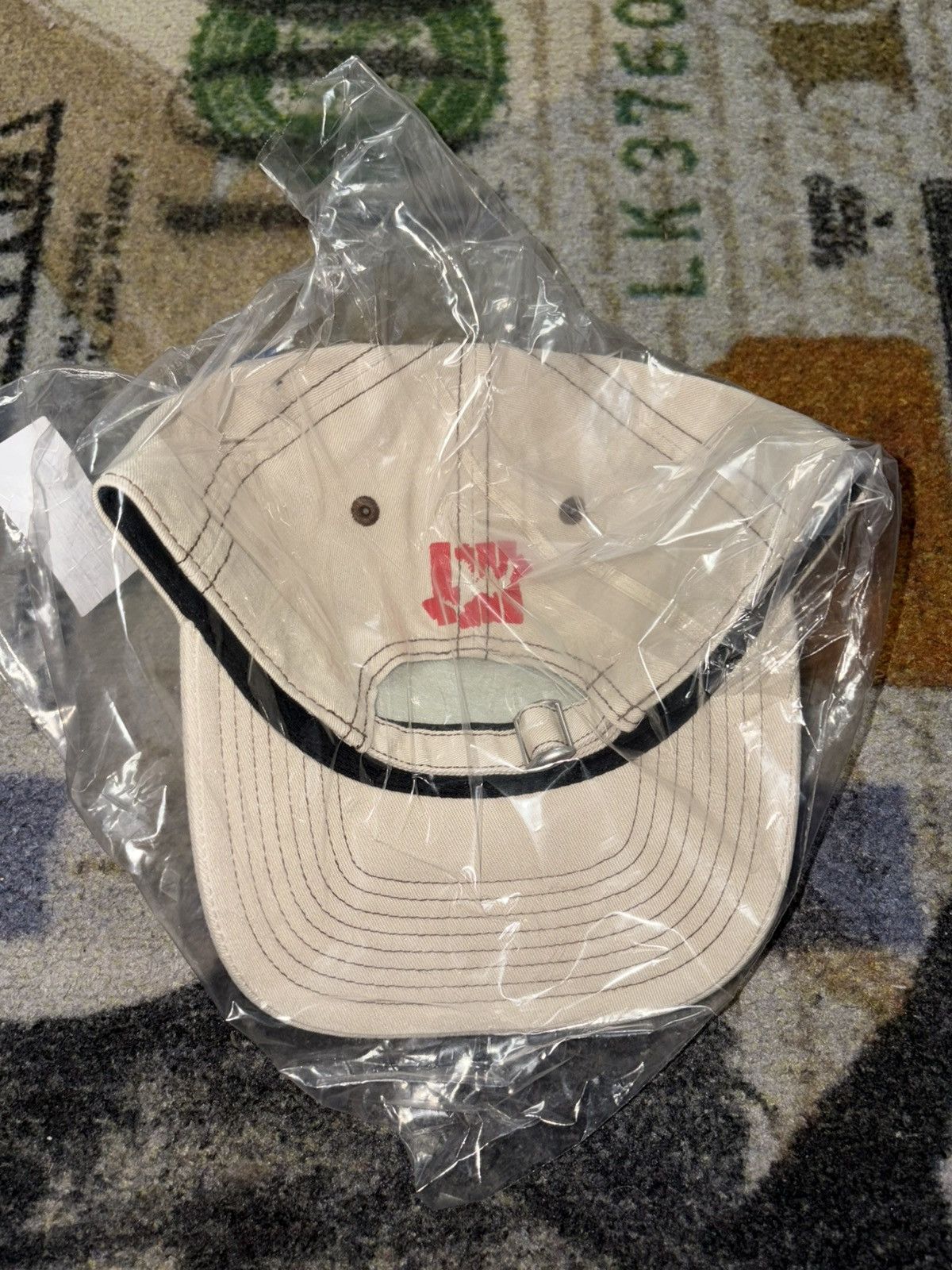 Undefeated UNDEFEATED DISTRESSED STRAPBACK Size ONE SIZE - 2 Thumbnail
