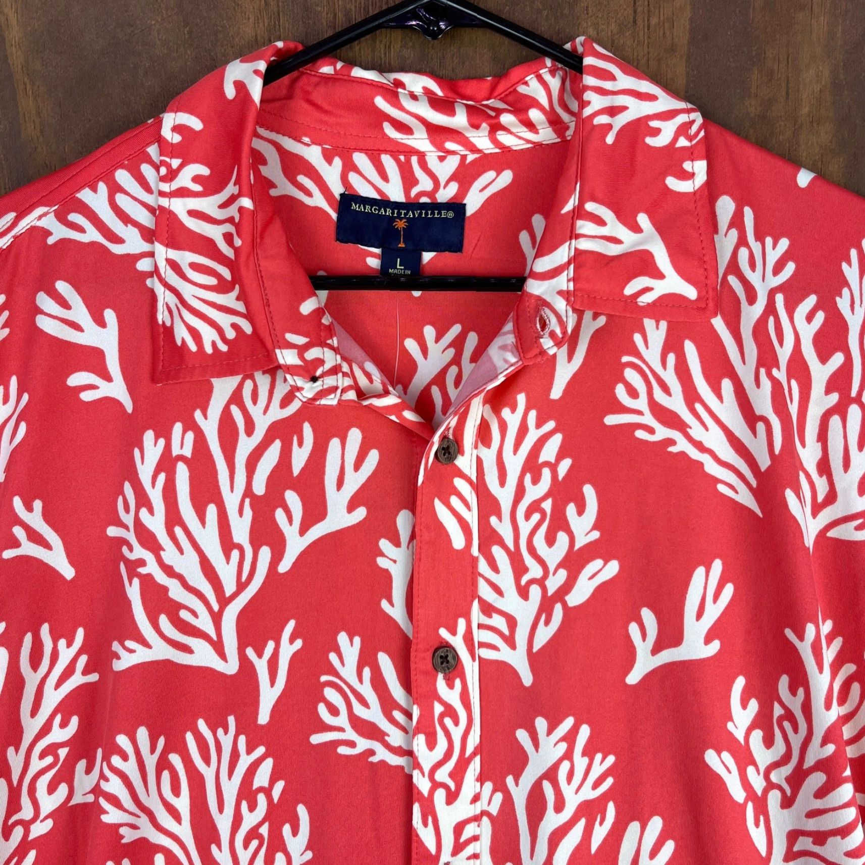 Vintage Margaritaville Mens Shirt Button-Down Large Pink UPF +50 Short Sleeve Nylon Spandex Beachwear Reef Pattern Size US L / EU 52-54 / 3 - 2 Thumbnail