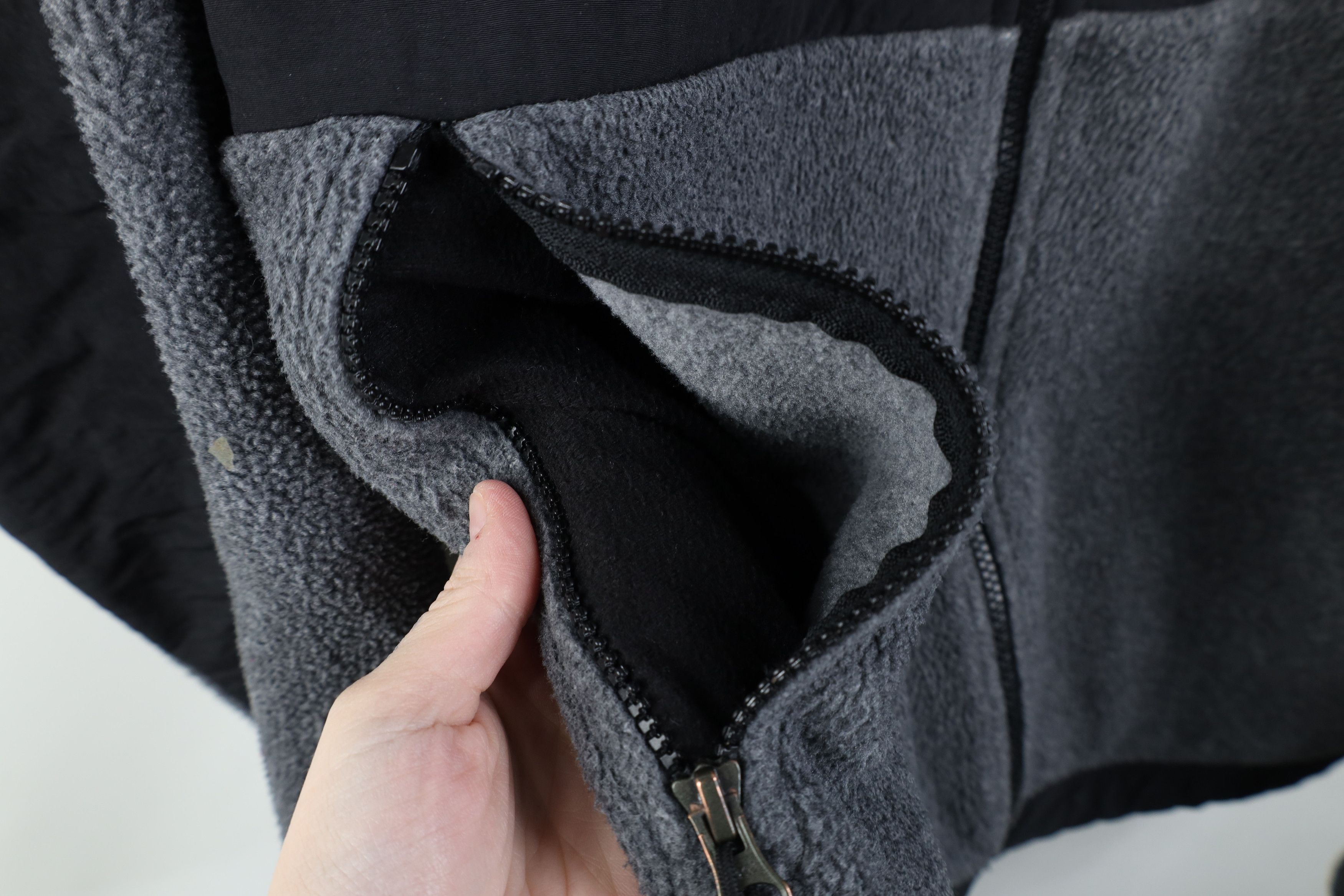 The North Face Vintage Y2K The North Face Denali Fleece Jacket Gray Black Size US M / EU 48-50 / 2 - 7 Thumbnail