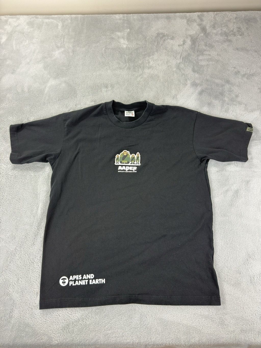 Other Aaper By A Bathing Ape Men's Size M Cartoon Graphic Apes And Size US M / EU 48-50 / 2 - 1 Thumbnail
