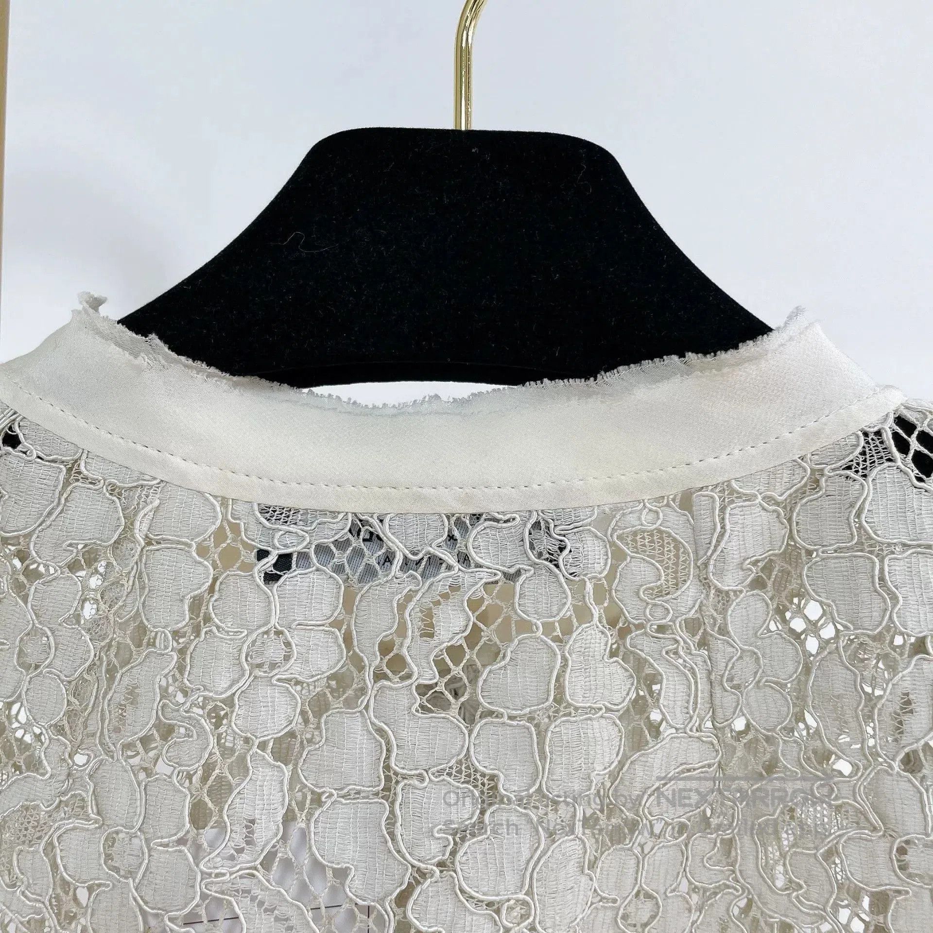 Dolce & Gabbana Dolce & Gabbana White Knit Top. Size S / US 4 / IT 40 - 5 Thumbnail