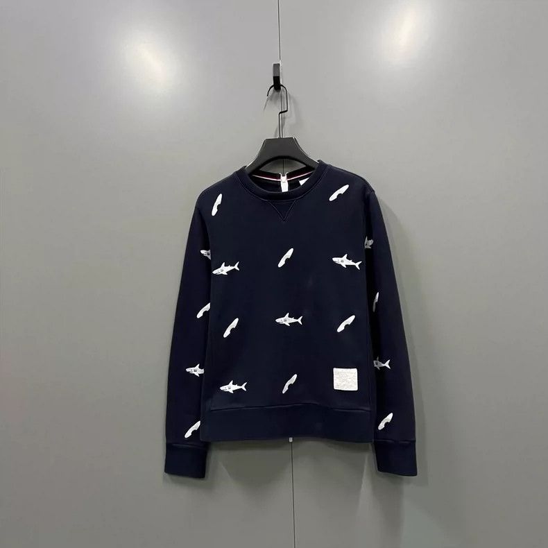 Thom Browne Thom Browne size3 Shark embroidered zipper hoodie Size US L / EU 52-54 / 3 - 2 Thumbnail