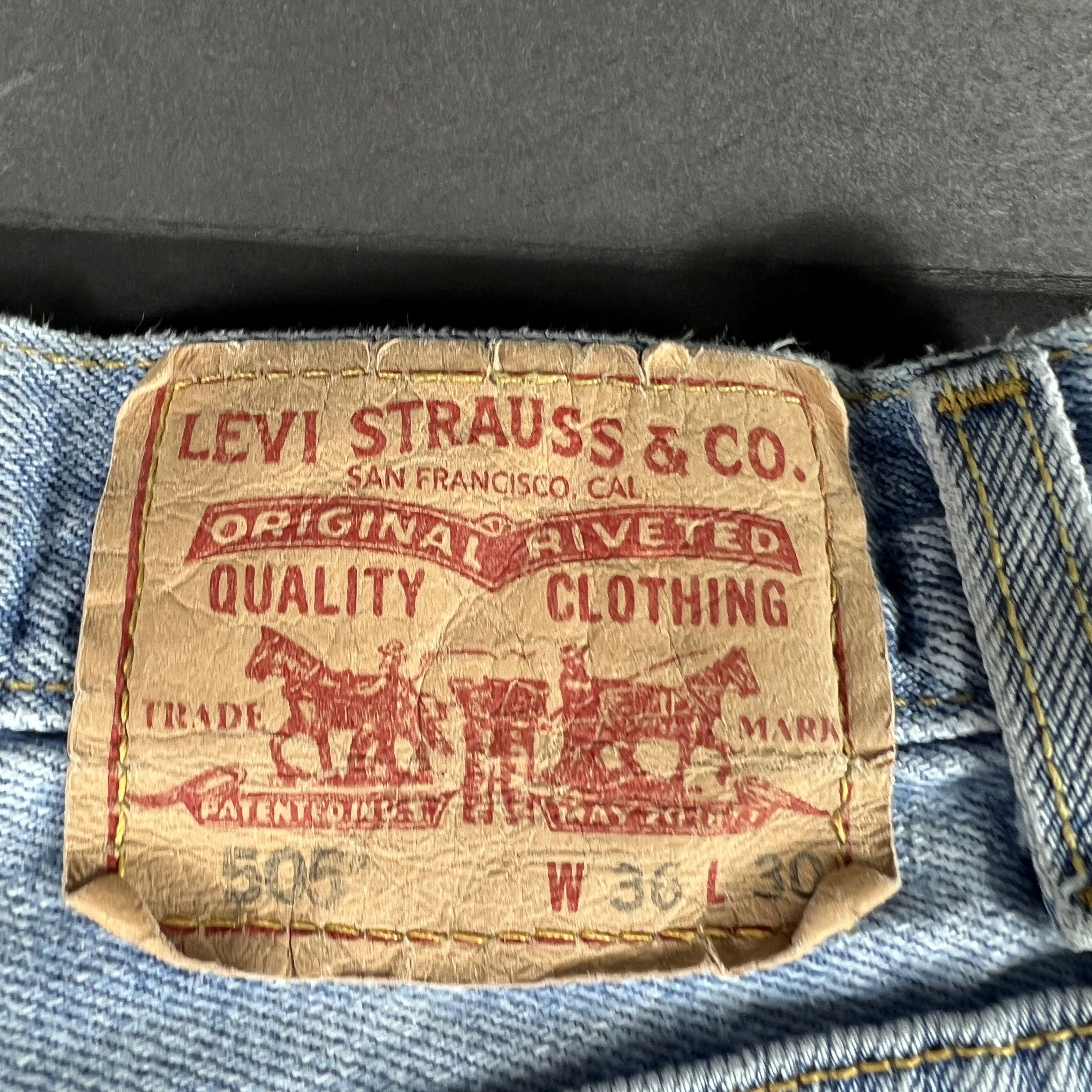 Levi's × Vintage Y2K Levi's Jeans 505 Straight Blue Faded Thrashed Denim Size US 36 / EU 52 - 14 Thumbnail