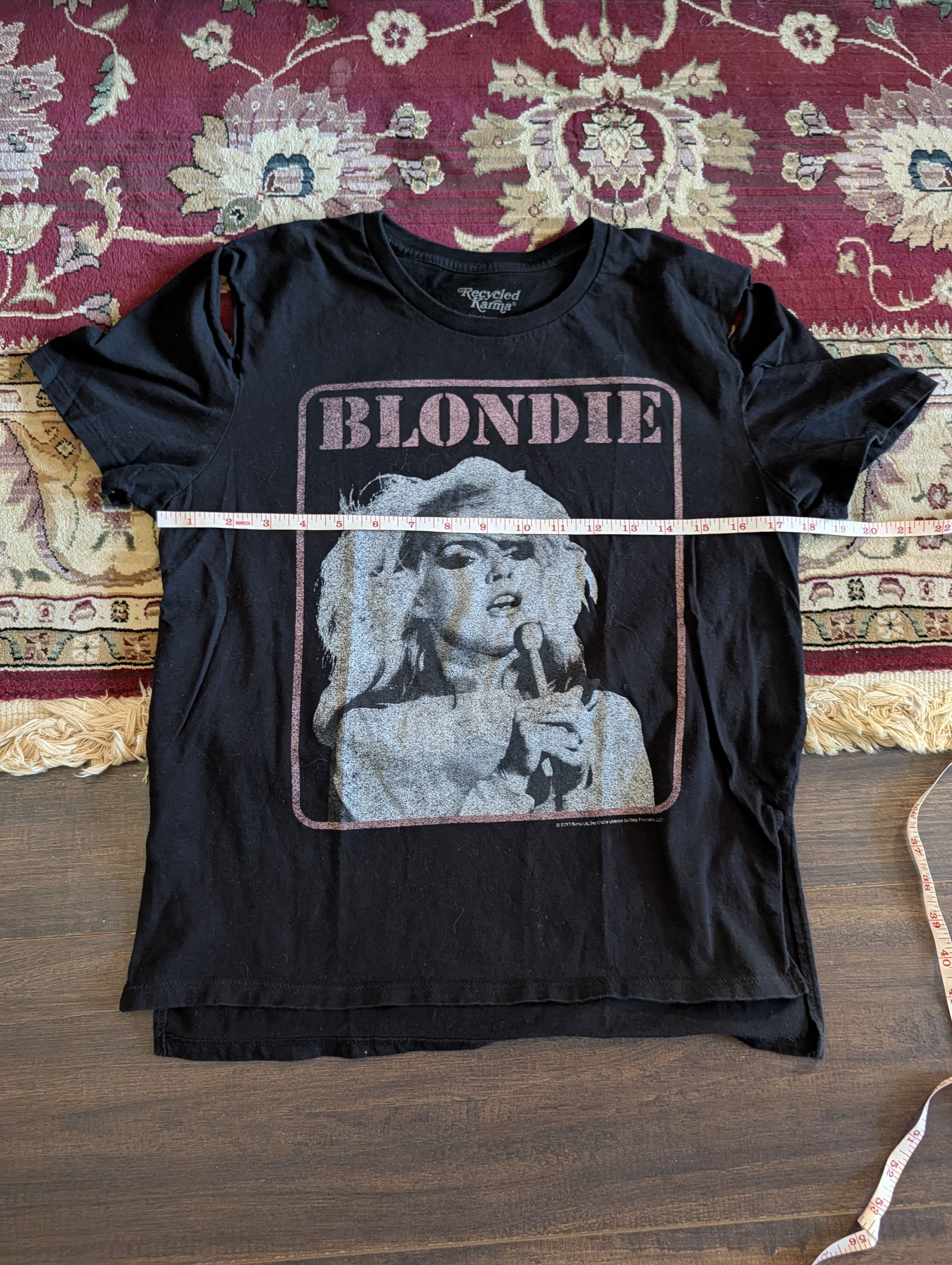 The Recycled Planet Hand distressed open shoulder Blondie black t-shirt Size M / US 6-8 / IT 42-44 - 9 Thumbnail