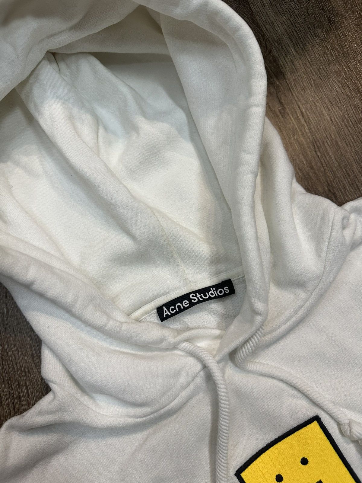 Acne Studios Vintage Acne Studios White Hoodie Center Logo Size US M / EU 48-50 / 2 - 5 Thumbnail