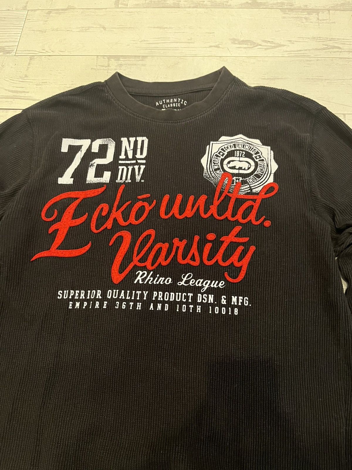 Ecko Unltd. I'm selling an Ecko sweater. Size US L / EU 52-54 / 3 - 2 Thumbnail