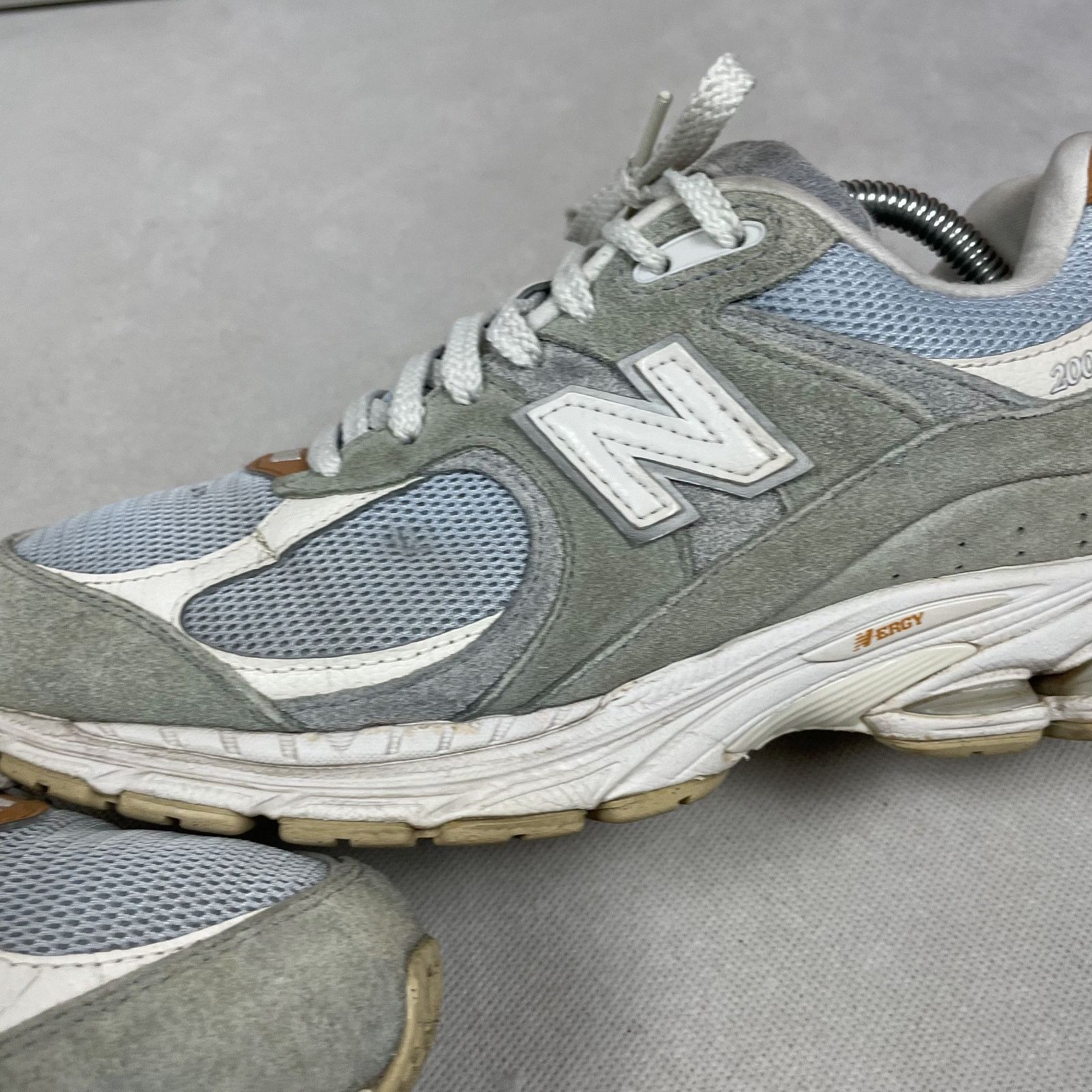 New Balance New Balance 2002R M2002RSD Mens Gray Sneaker Lace Up Shoes 9 Size US 9 / EU 42 - 9 Thumbnail