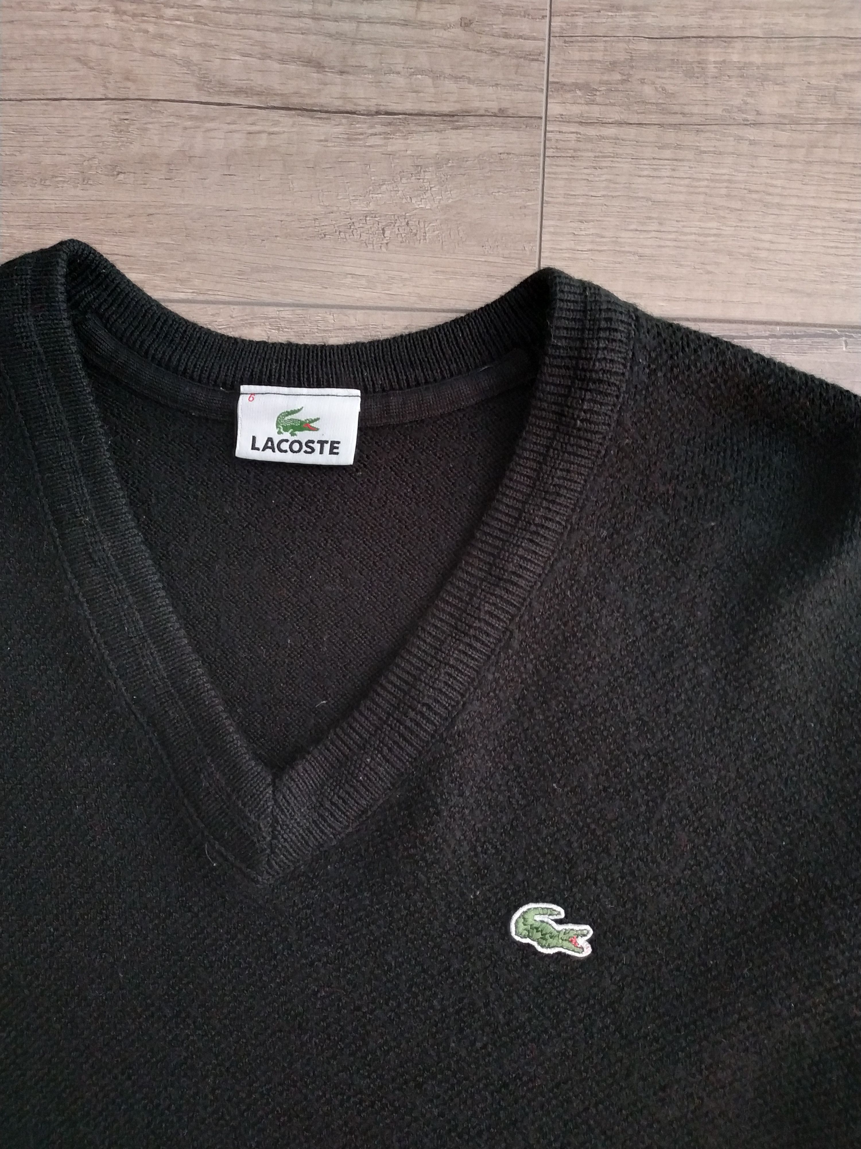 Lacoste × Vintage LACOSTE Men's Vintage Wool V-Neck Sweater, s. MEDIUM (6) Size US M / EU 48-50 / 2 - 5 Thumbnail