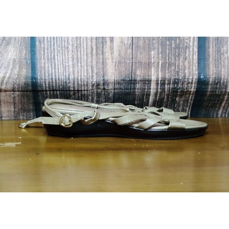 Clarks Clarks Womens Slingback Sandals Beige Strappy Low Wedge 8 Size US 8 / IT 38 - 4 Thumbnail