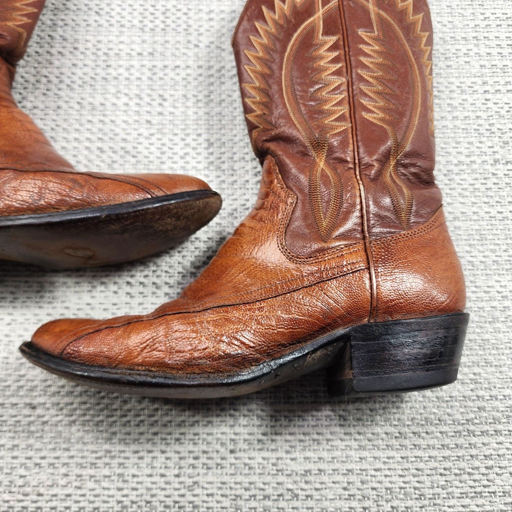 Sanders VINTAGE Sanders Snake Skin Cowboy Boots Mens Size 8.5 Brown Western Hand Made Boots - Western, Cowboy, Leather, Pointed Toe, Pull On, 8.5 Mens Size US 9 / EU 42 - 5 Thumbnail