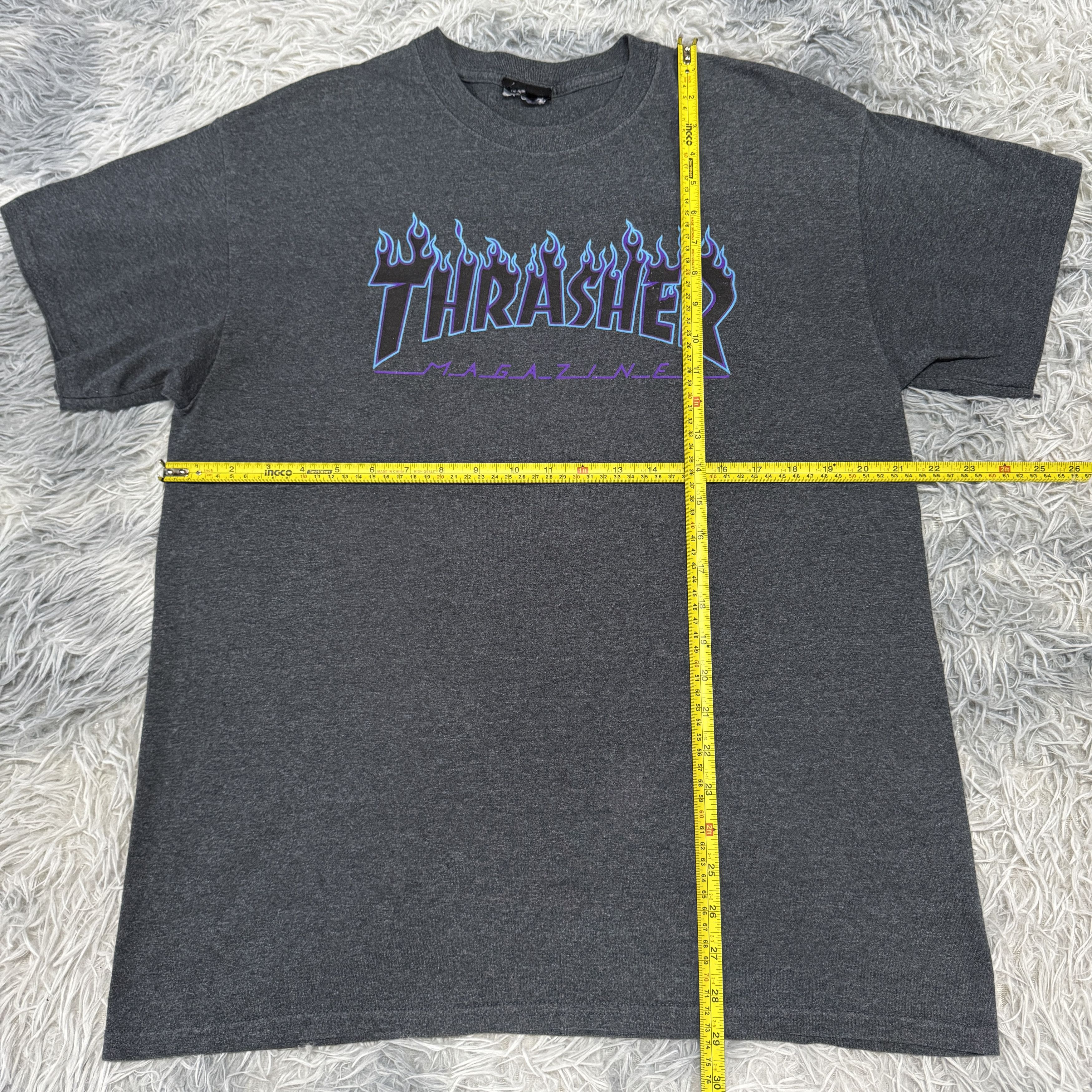 Thrasher Vintage Thrasher Magazine Blue Flames Tshirt Size US L / EU 52-54 / 3 - 5 Thumbnail