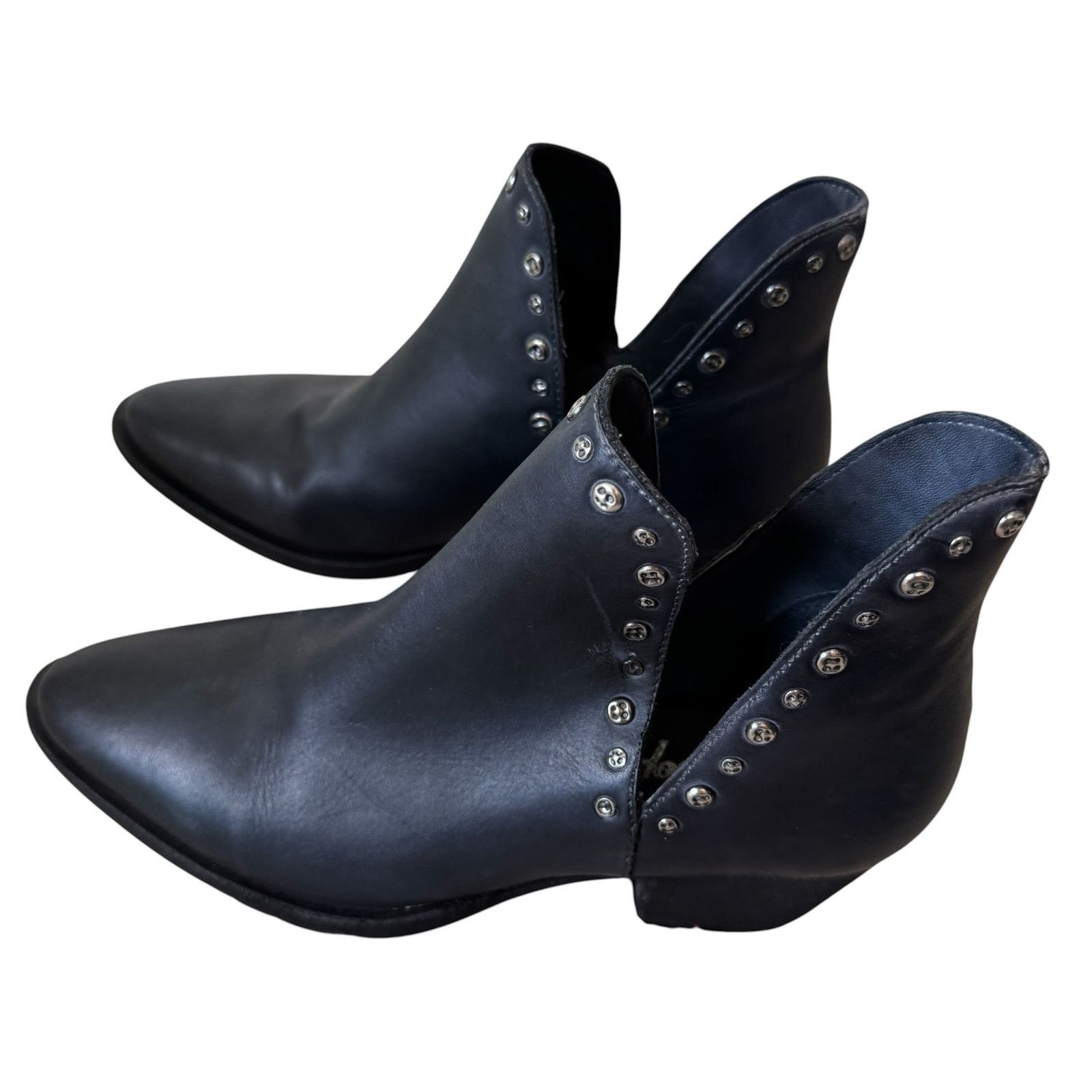 Free People FREE PEOPLE Studded Charm Double V Ankle Boots Size 37/6.5 Size US 6.5 / IT 36.5 - 3 Thumbnail