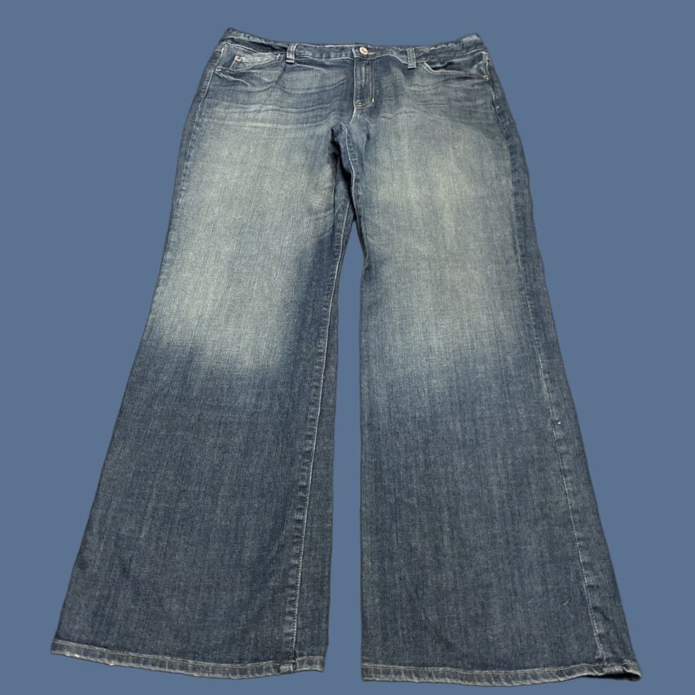Gap Gap Jeans Women 18 Blue Denim 5-Pocket High Rise Flare Medium Wash Stretch Regular California? Size 40" / US 18 - 1 Thumbnail