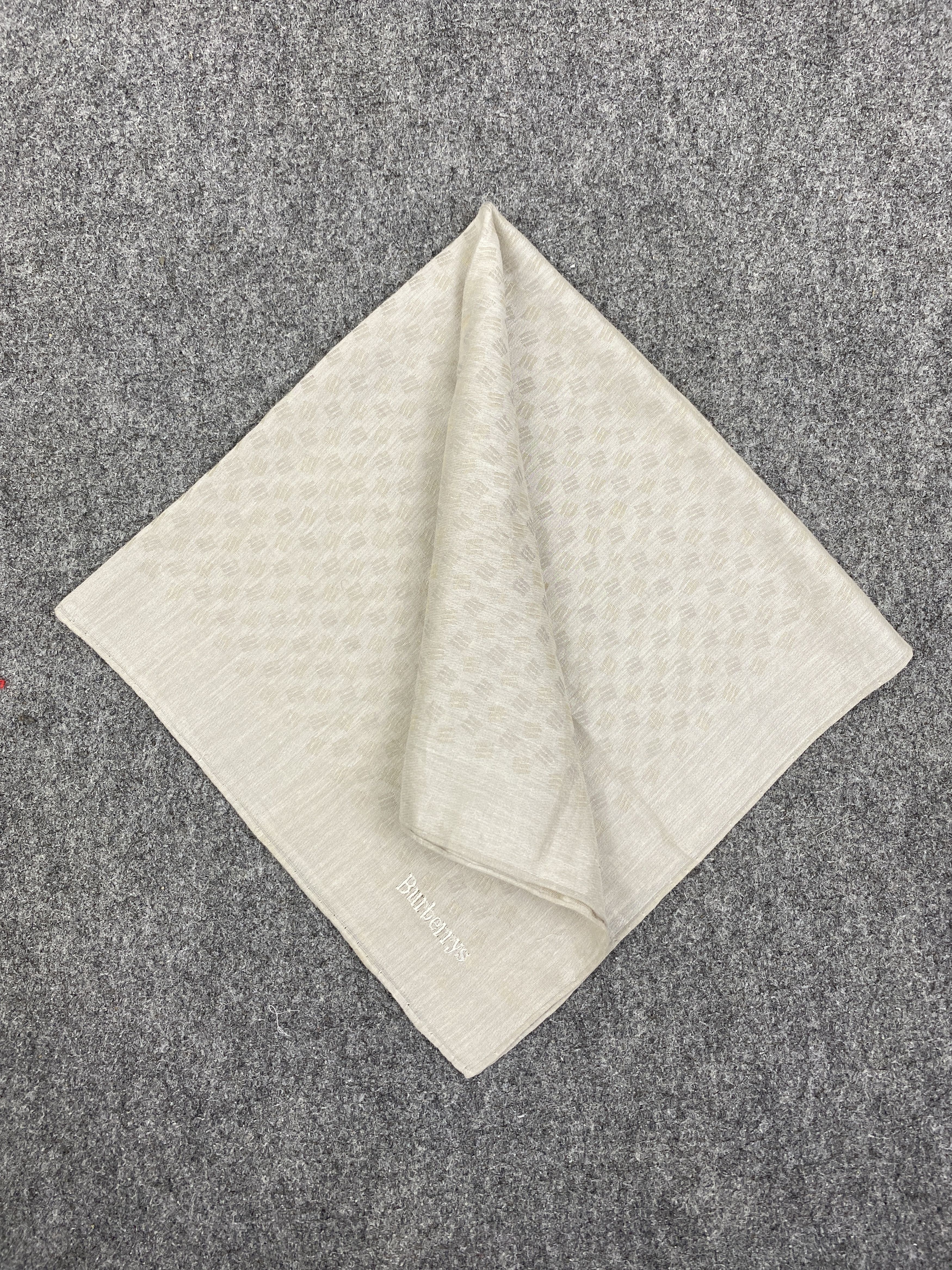 Burberry Burberry Handkerchief / Neckerchief / Bandana HKC0593 Size ONE SIZE - 3 Thumbnail
