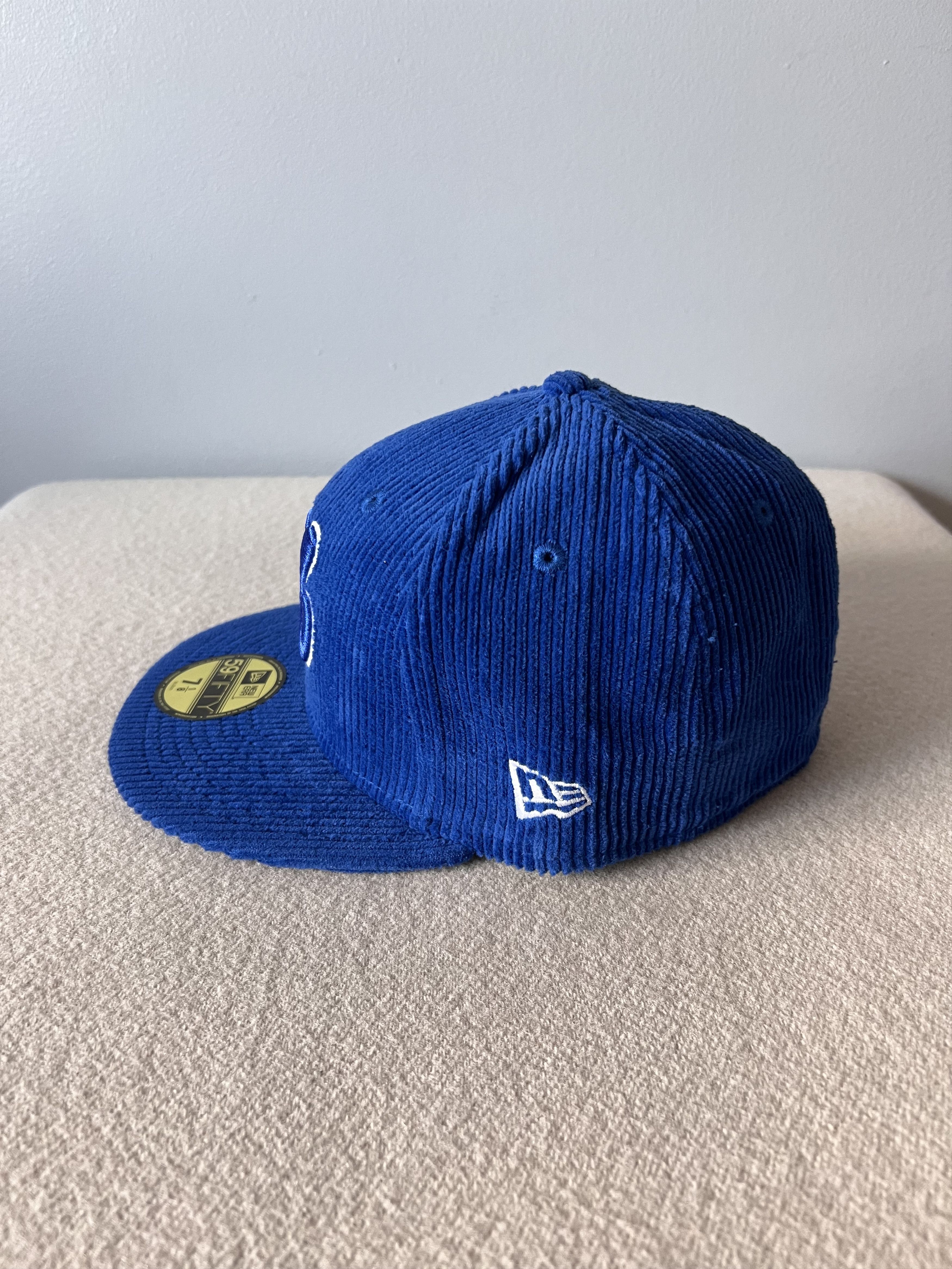 New Era 7 1/8 New Era Montreal Expos Corduroy Fitted Hat Size ONE SIZE - 2 Thumbnail