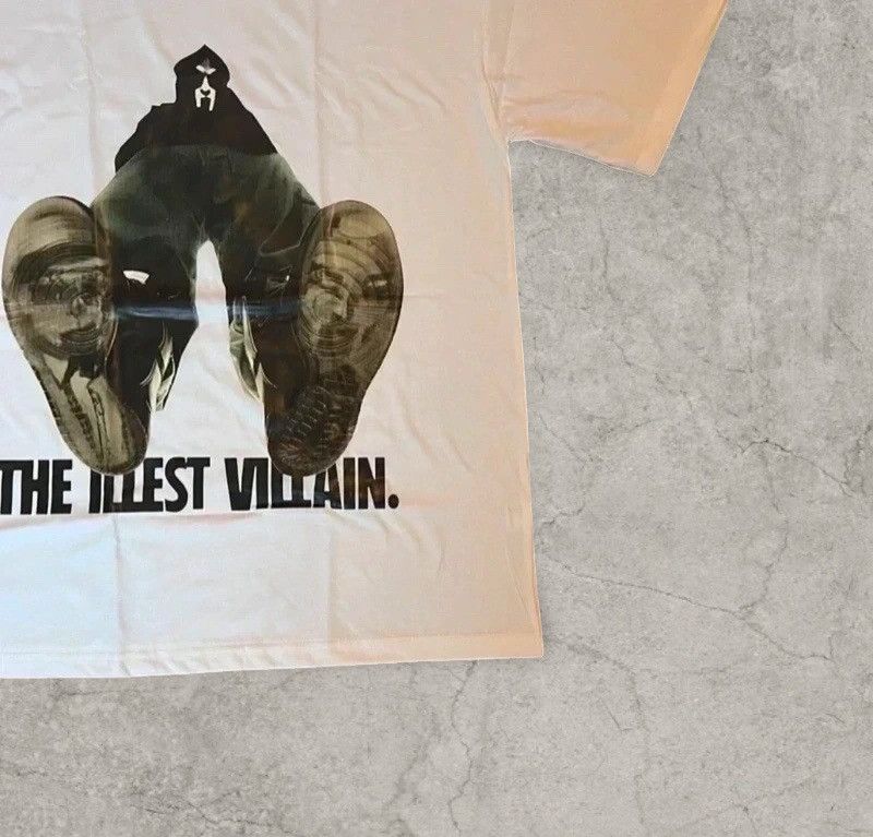 Japanese Brand Vintage style tshirt in white, MF Doom. Size L Size US M / EU 48-50 / 2 - 2 Thumbnail