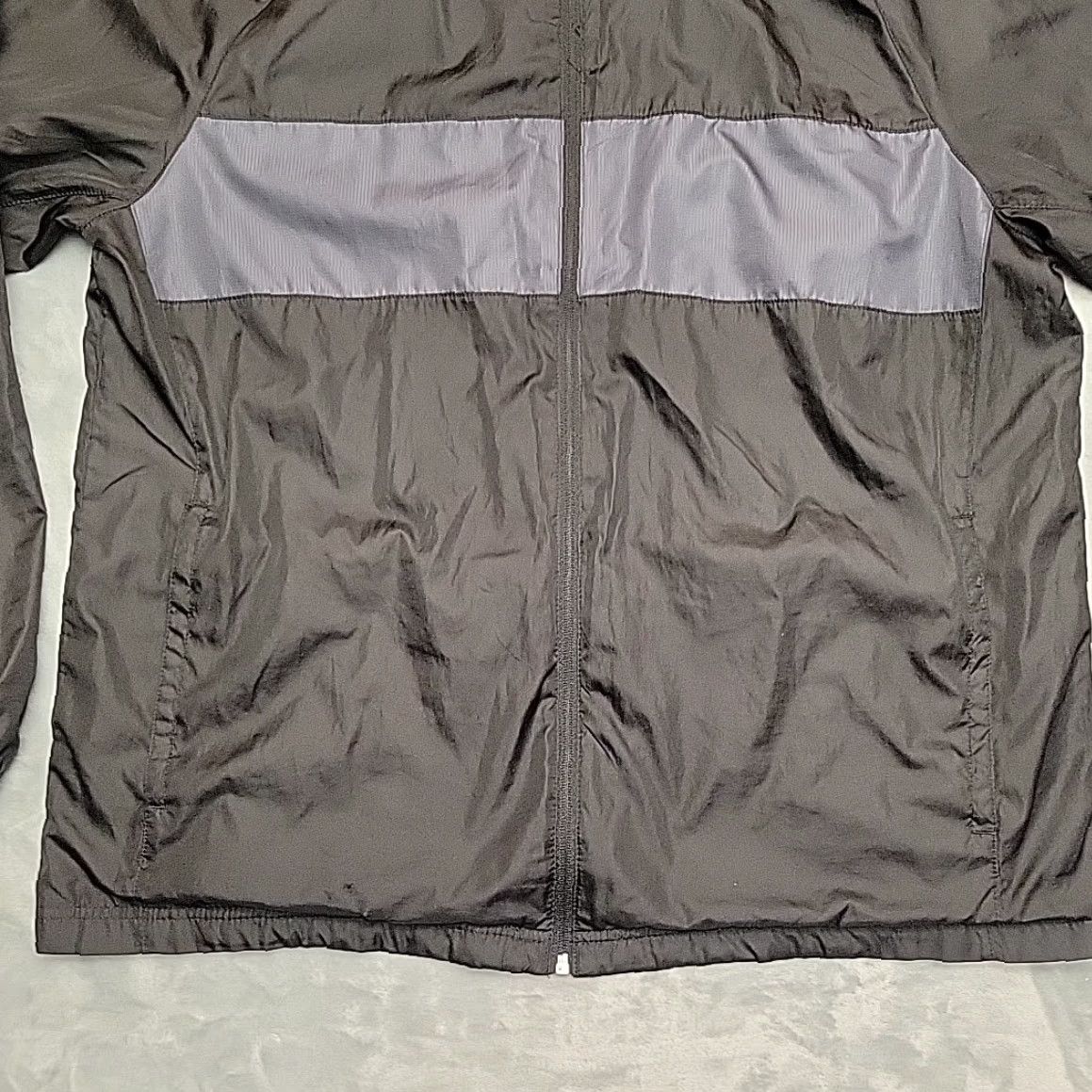 Starter VINTAGE Starter Jacket Mens L Black Hooded Windbreaker Streetwear Y2K Retro Sports 90s Jacket Mens Size US L / EU 52-54 / 3 - 2 Thumbnail