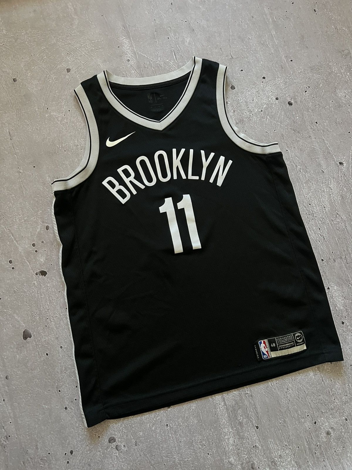 Nike Nike Brooklyn NBA Jersey Irving #11 Size L Size US L / EU 52-54 / 3 - 1 Thumbnail