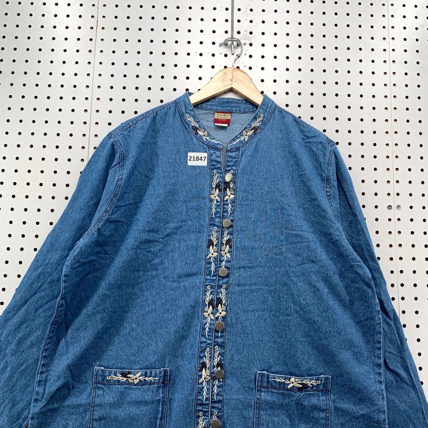 Haband Haband Tudor Court Denim Button Jacket Womens XL Long Sleeve Embroidered Floral Blue Denim Jacket Size XL / US 12-14 / IT 48-50 - 5 Thumbnail