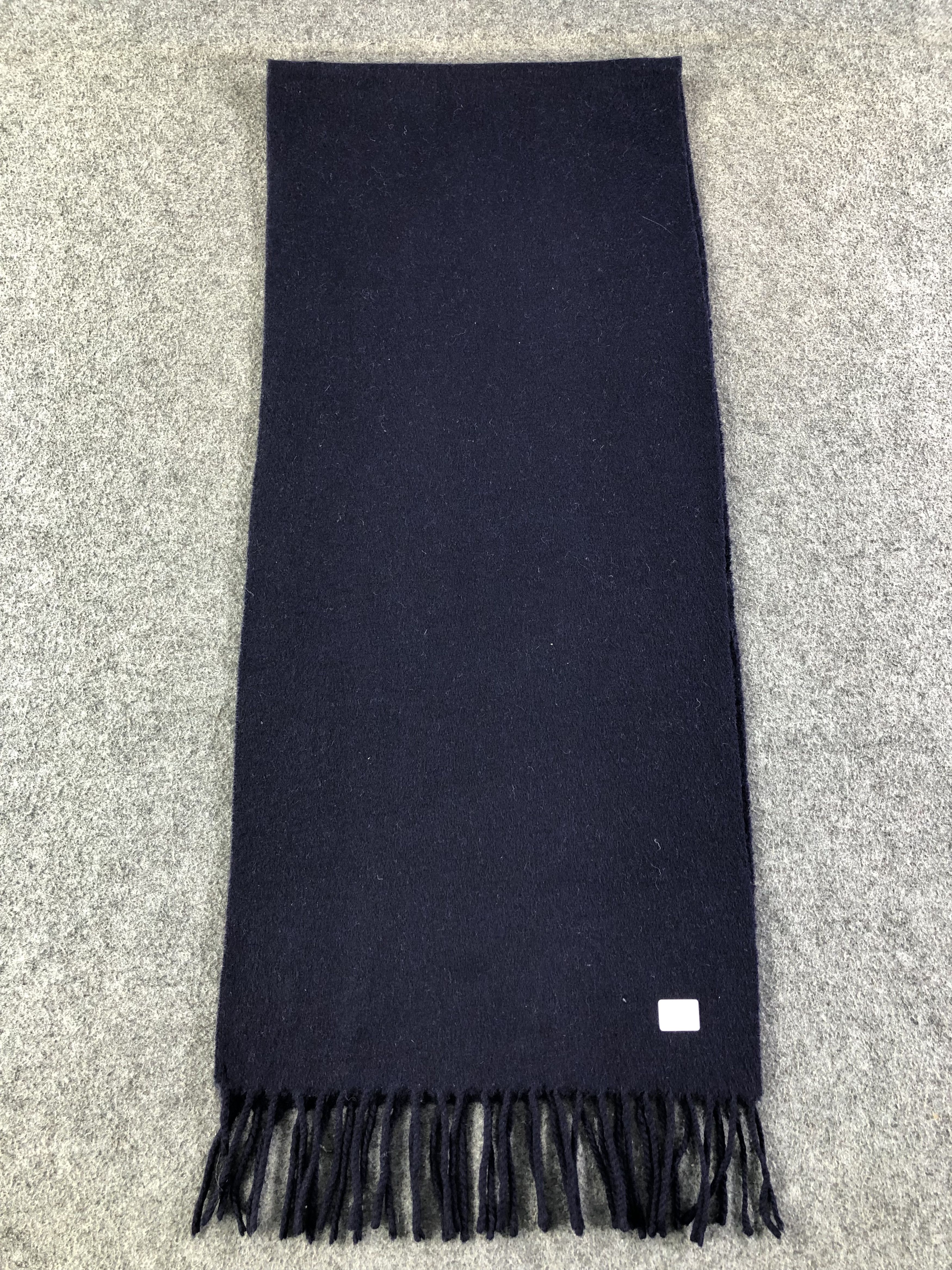 Begg x Co Begg Of Ayr Scarf / Muffler / Neckwear Size ONE SIZE - 3 Thumbnail