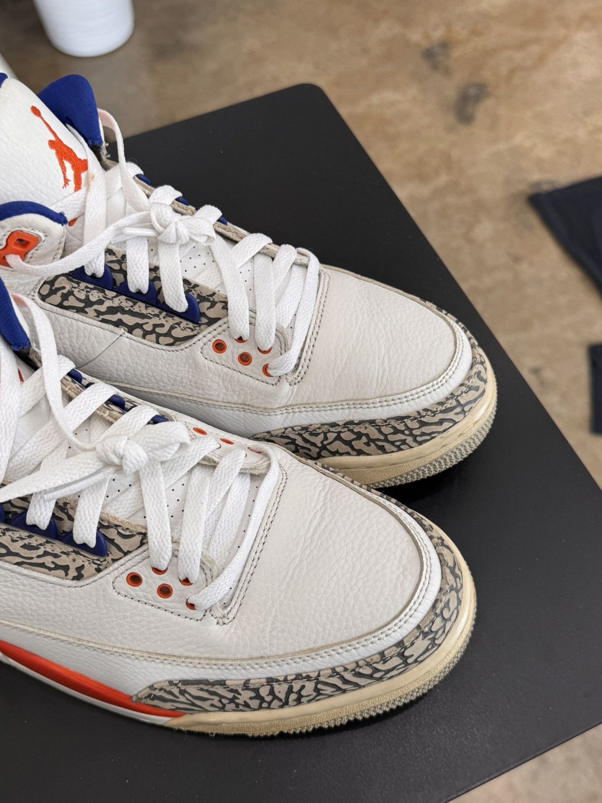 Jordan Brand Air Jordan 3 Knicks Size 10.5 (2019) Size US 10.5 / EU 43-44 - 7 Thumbnail