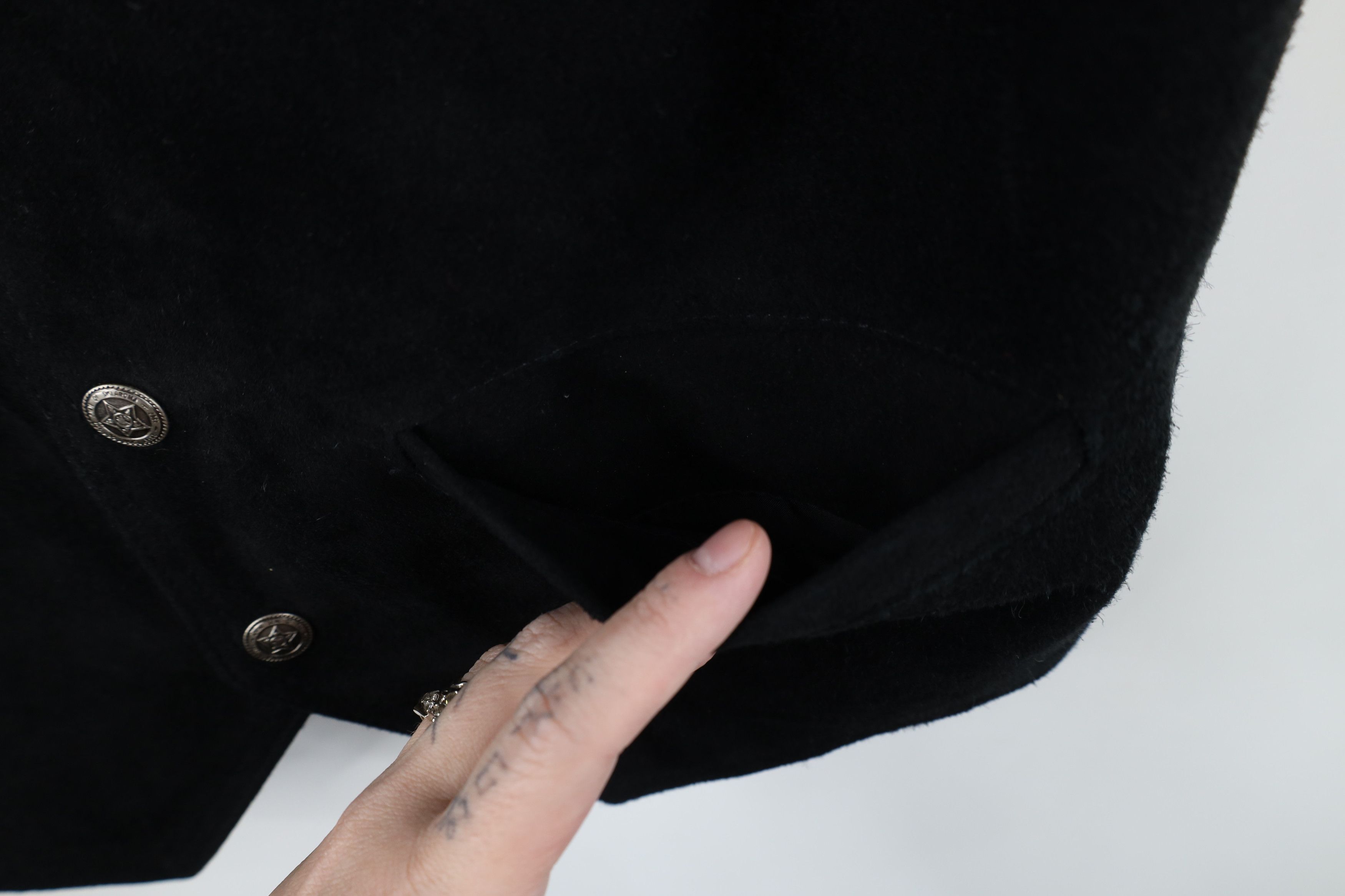 Vintage Vintage 90s Streetwear Cowboy Buckle Back Suede Leather Vest Size US L / EU 52-54 / 3 - 6 Thumbnail