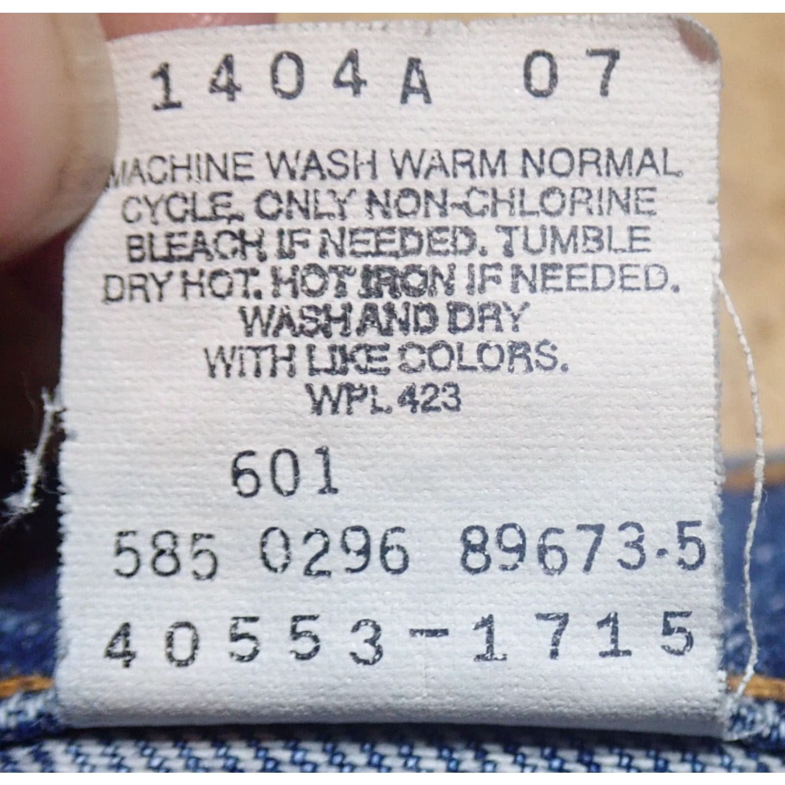 Levi's Vintage 90s Levi's Blue Jeans 38x28 Tag 38x30 (Tag 38x30 9s item title). Size US 38 / EU 54 - 5 Thumbnail
