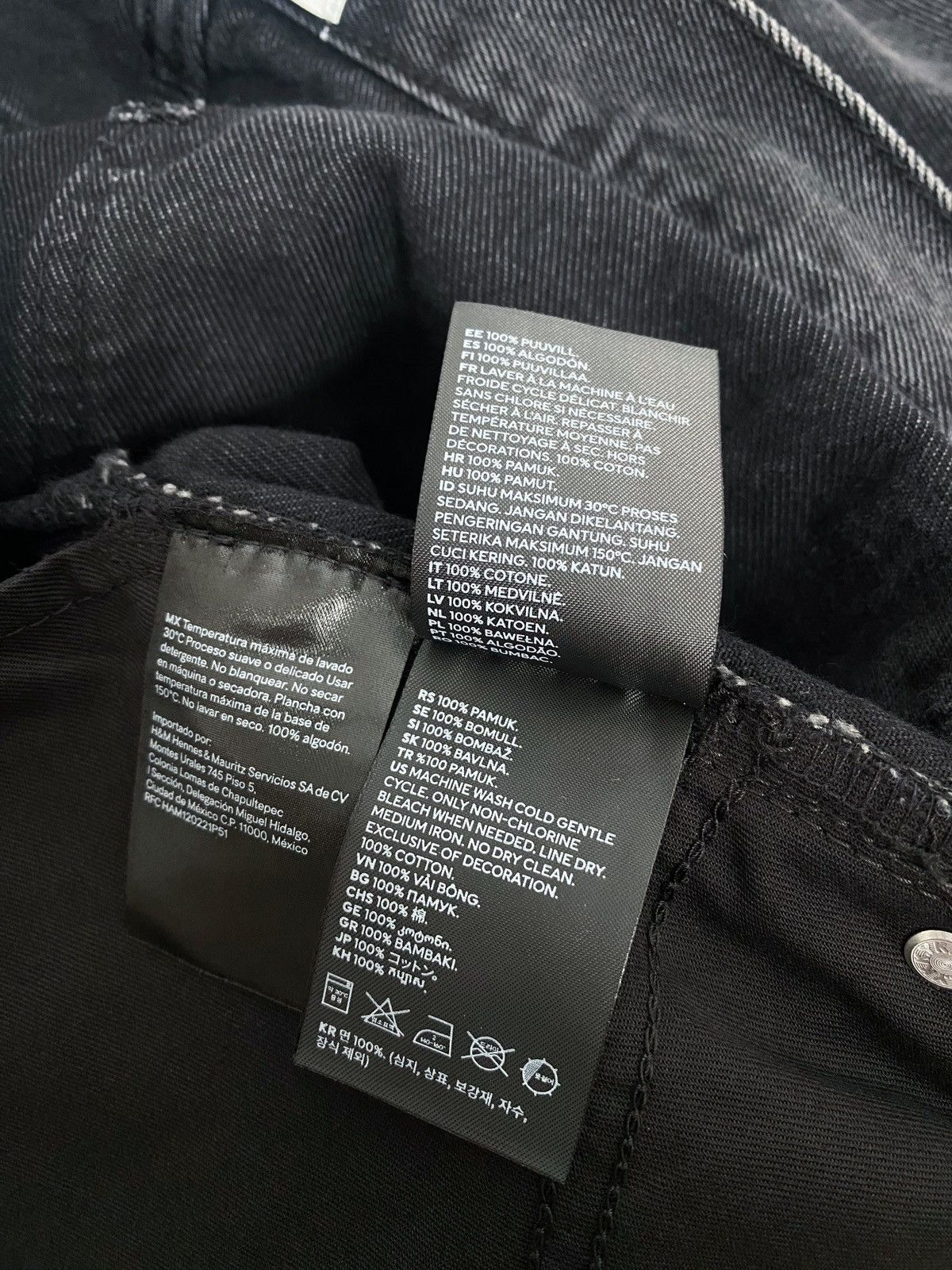 H&M × Jean-Michel Basquiat × Who Decides War Who Decides War Baggy denim jeans H&M x Basquiat x Ev&Tela Size US 32 / EU 48 - 18 Thumbnail