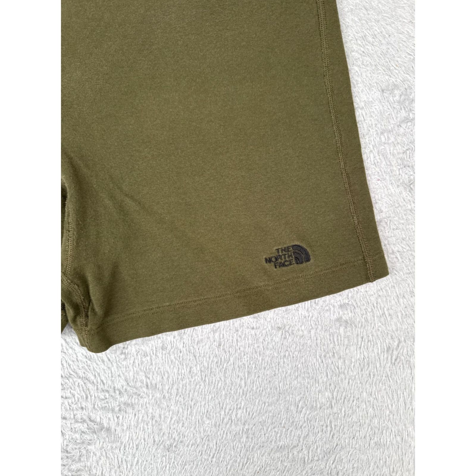 The North Face The North Face Shorts Womens 34 Green Jersey Fabric Cotton Blend 34x6 Size XXS / US 00 / IT 34 - 2 Thumbnail