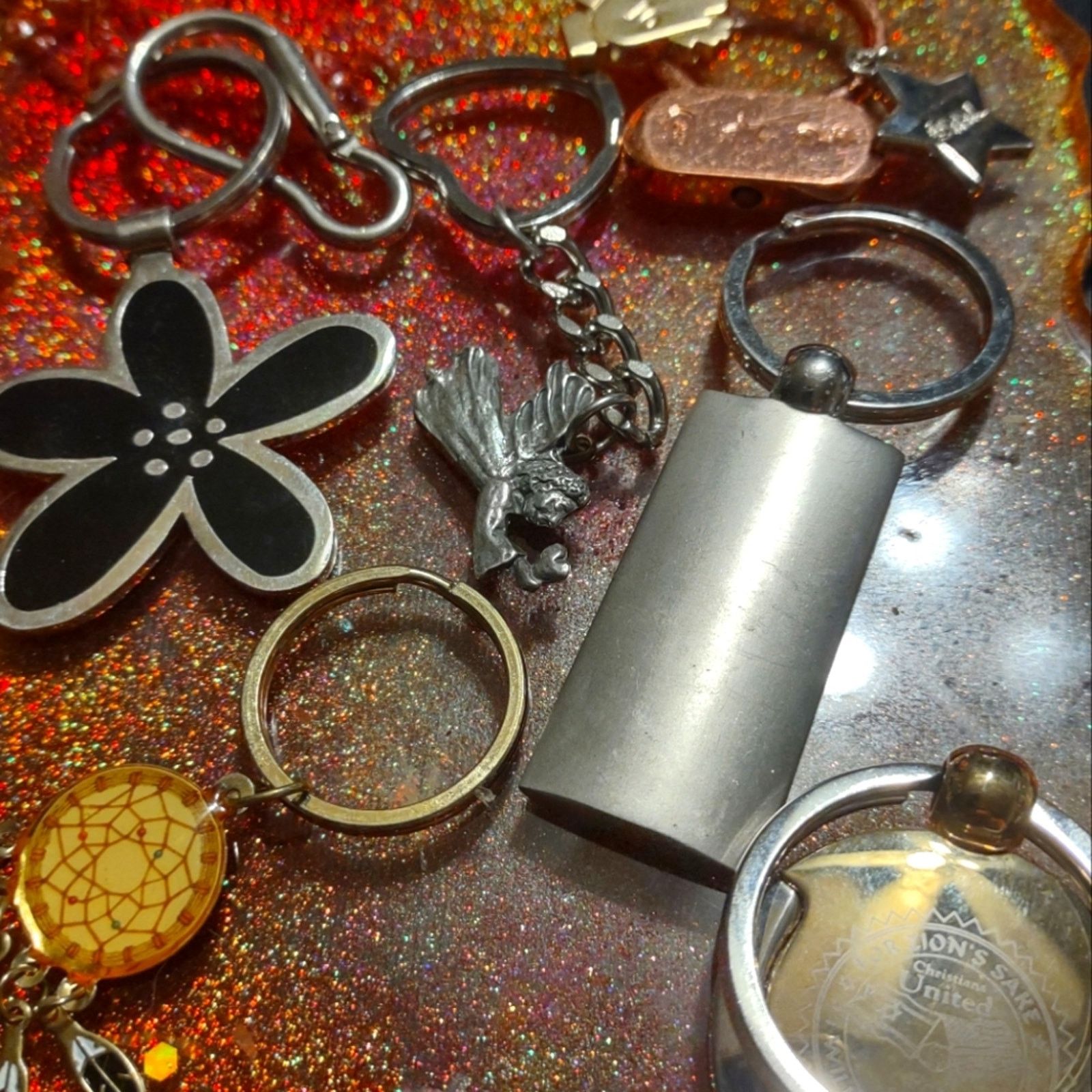 Vintage Really adorable lot of vintage metal keychains and purse fob Size ONE SIZE - 1 Thumbnail