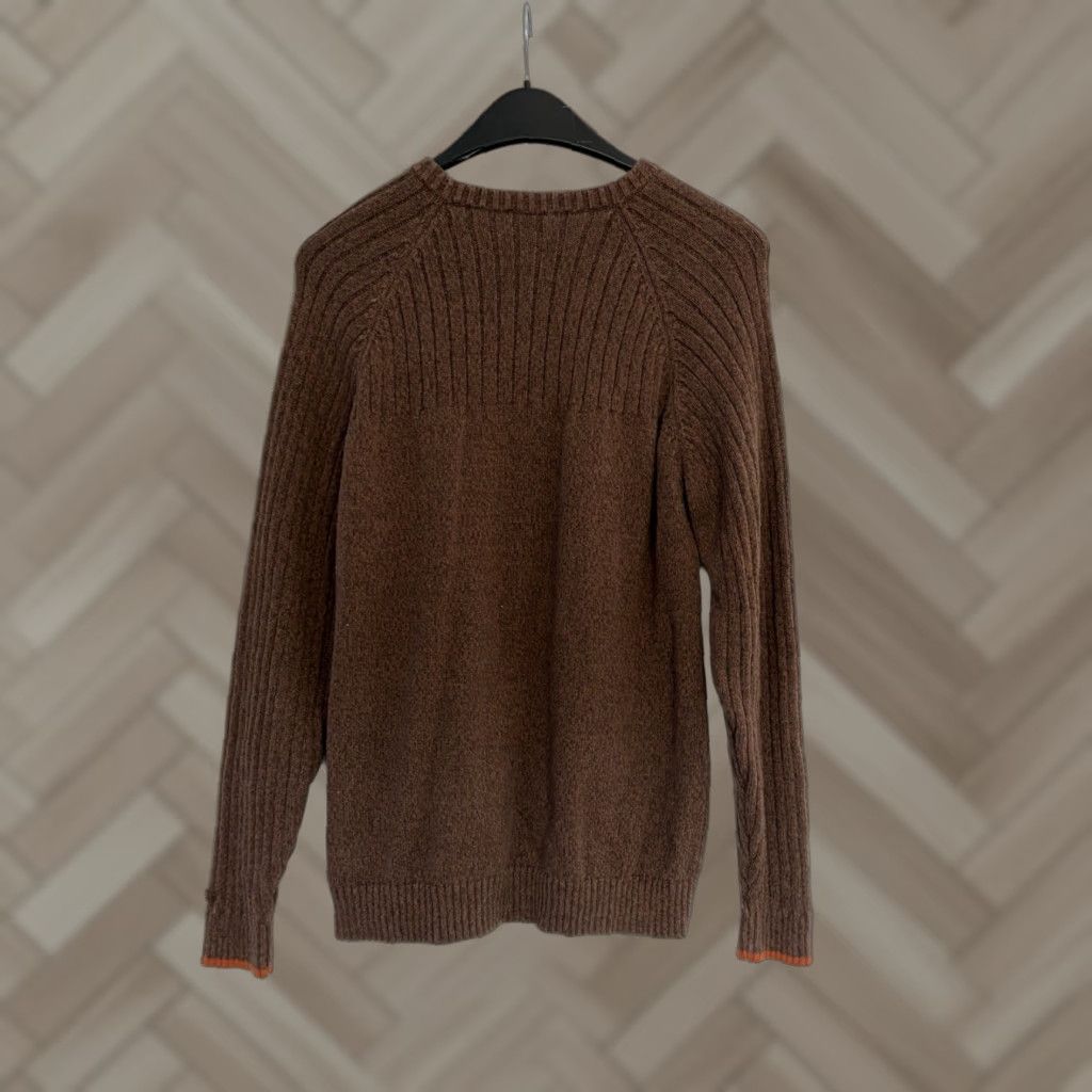 Vintage VINTAGE Columbia Sweater Men XL Brown Long Sleeve V-Neck Pullover Regular Knit Logo Winter Fall Spring Size US XL / EU 56 / 4 - 1 Thumbnail