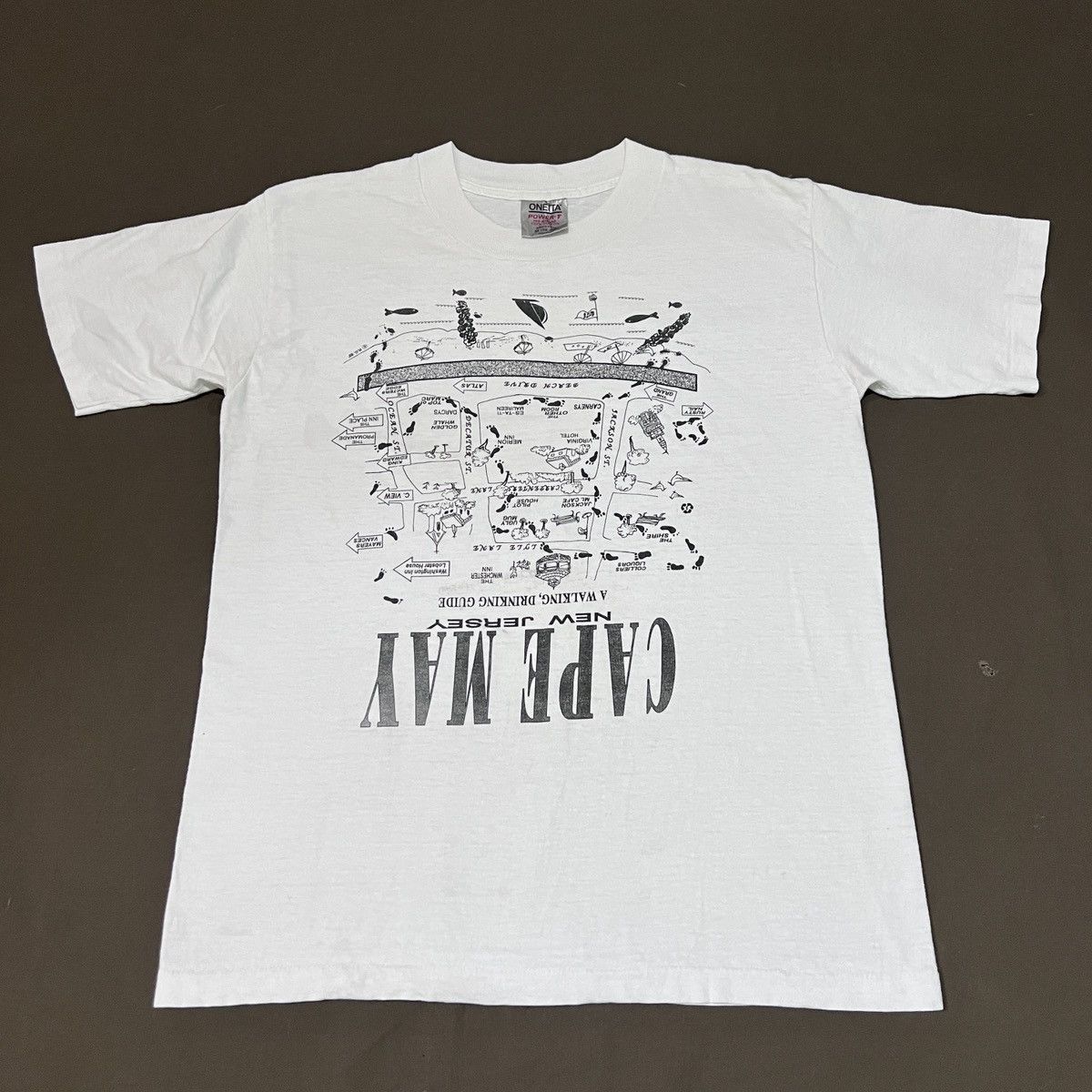 Vintage Vintage 90s CAPE MAY NEW JERSEY a walking drinking guide Tee Size US M / EU 48-50 / 2 - 2 Thumbnail