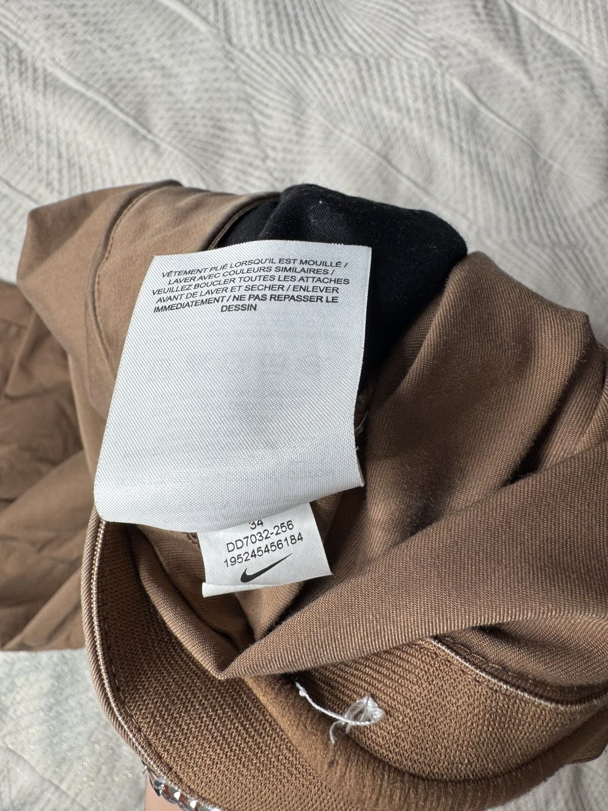 Nike Nike Sportswear Essential Woven Unlined Cropped Pants Size US 34 / EU 50 - 5 Thumbnail