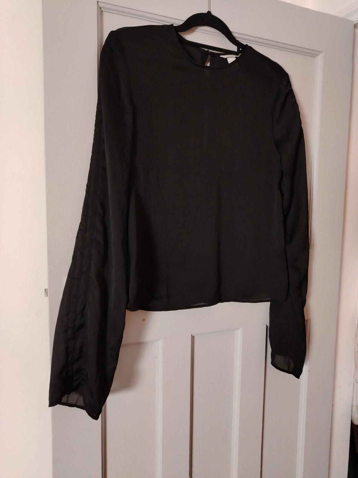 H&M Black textured long sleeve blouse UK 6 EUR 34 from H&M Size XS / US 0-2 / IT 36-38 - 3 Thumbnail