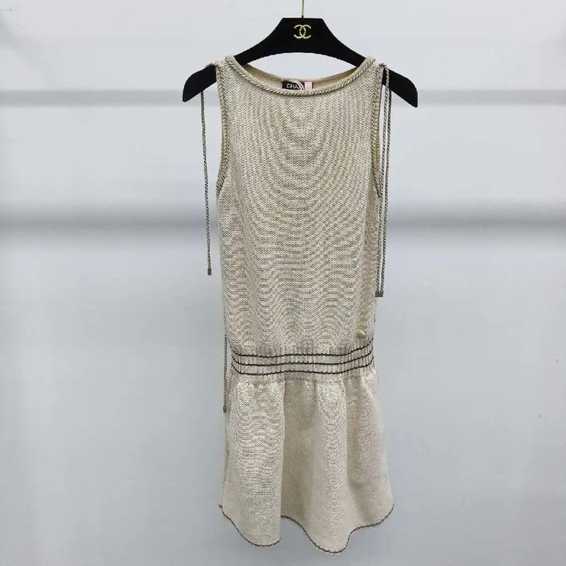 Chanel Chanel Ivory Women's Dress with Modern Details 0089 Size S / US 4 / IT 40 - 1 Thumbnail